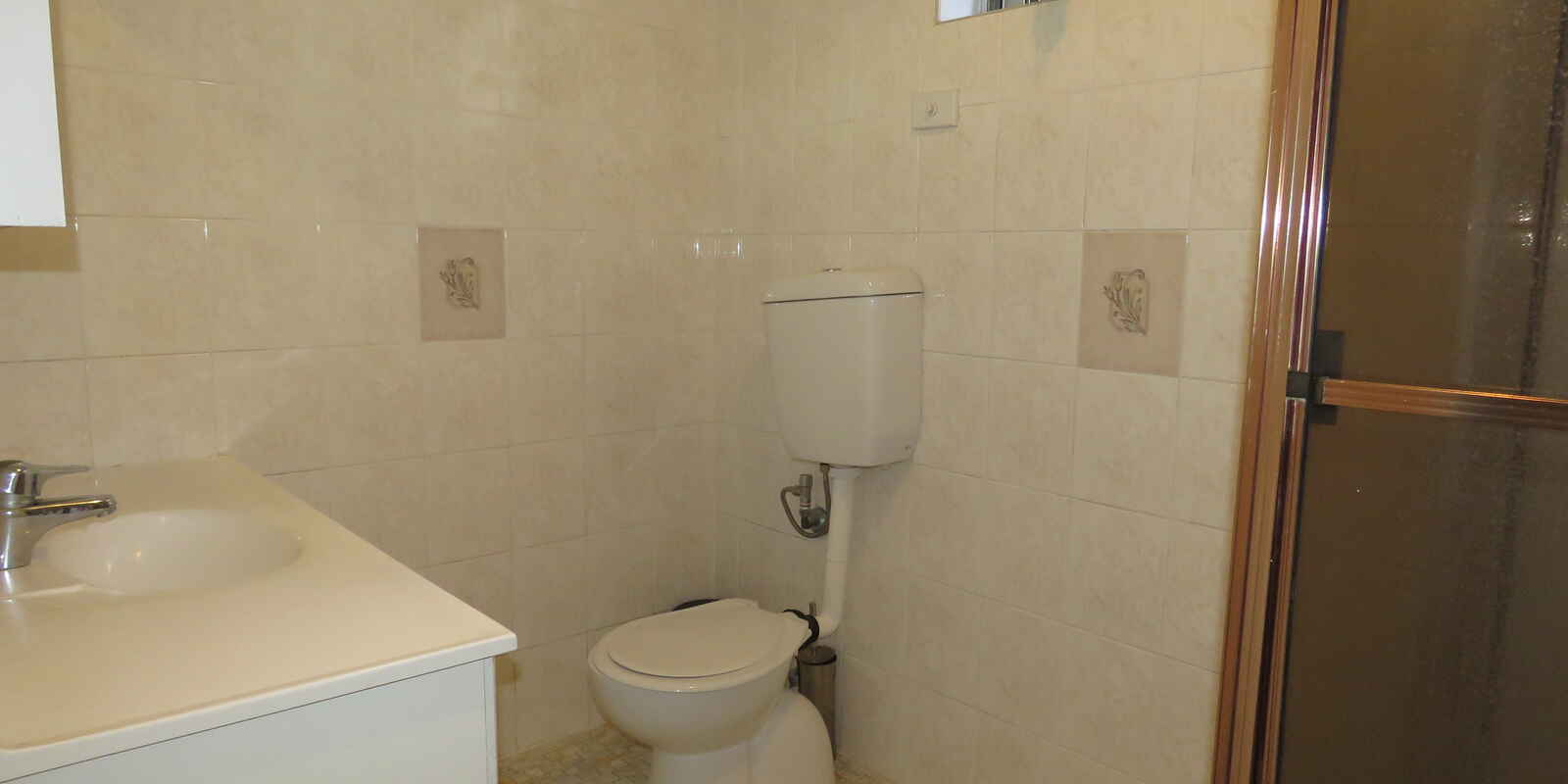 84 Lansdowne Road, Canley Vale