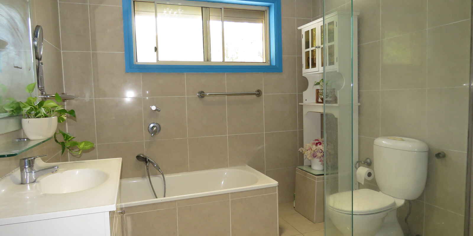 84 Lansdowne Road, Canley Vale