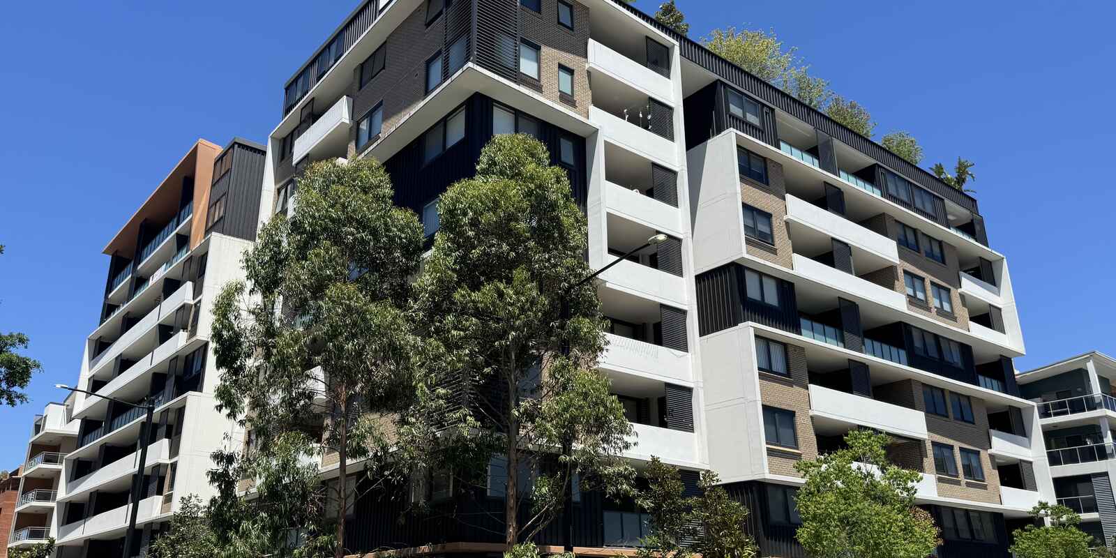 33/1 Bathurst Street, Liverpool