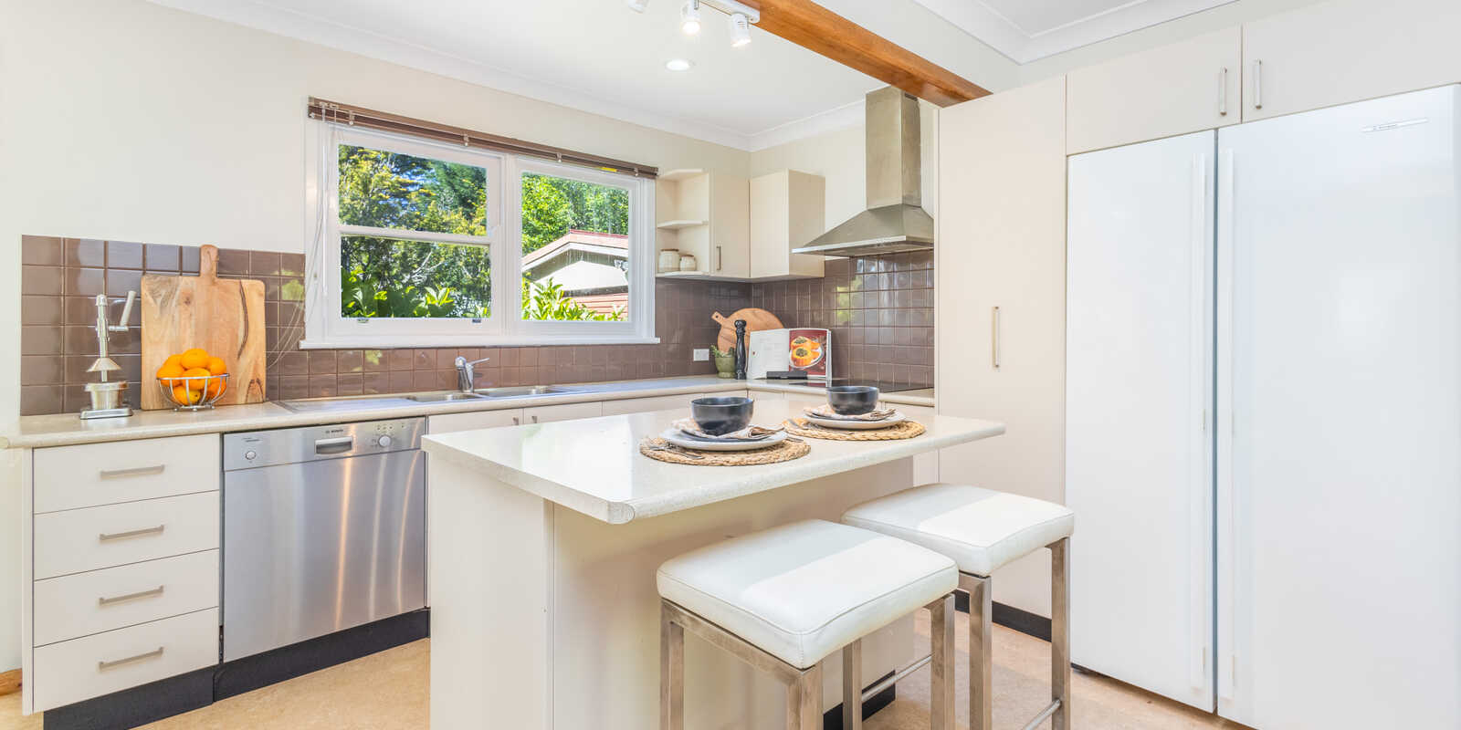 87 Brightlands Avenue Blackheath 87 Brightlands Avenue Blackheath