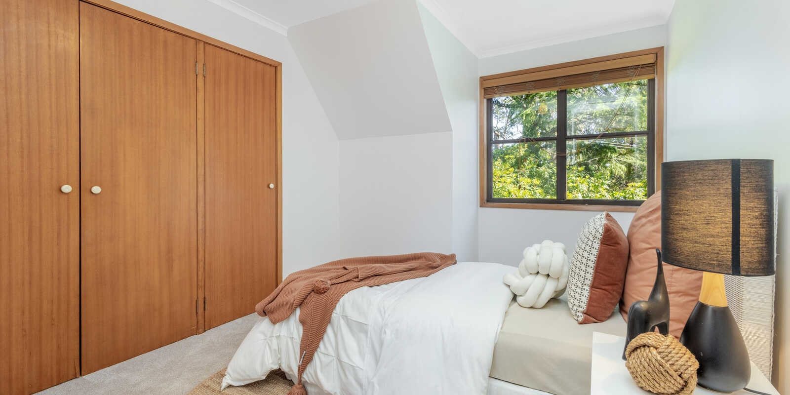 87 Brightlands Avenue Blackheath 87 Brightlands Avenue Blackheath