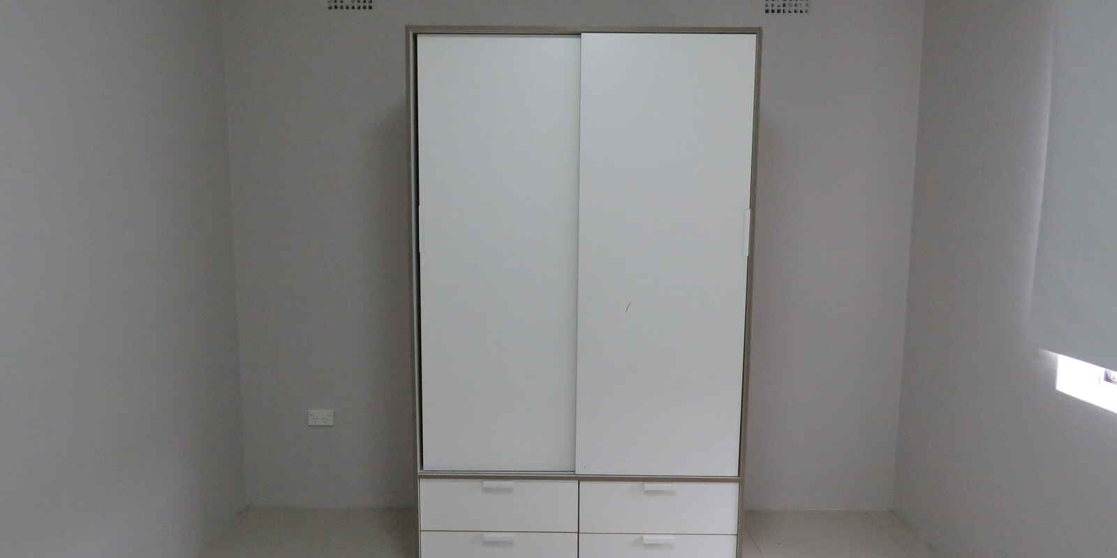 4/8 Calliope Street Guildford