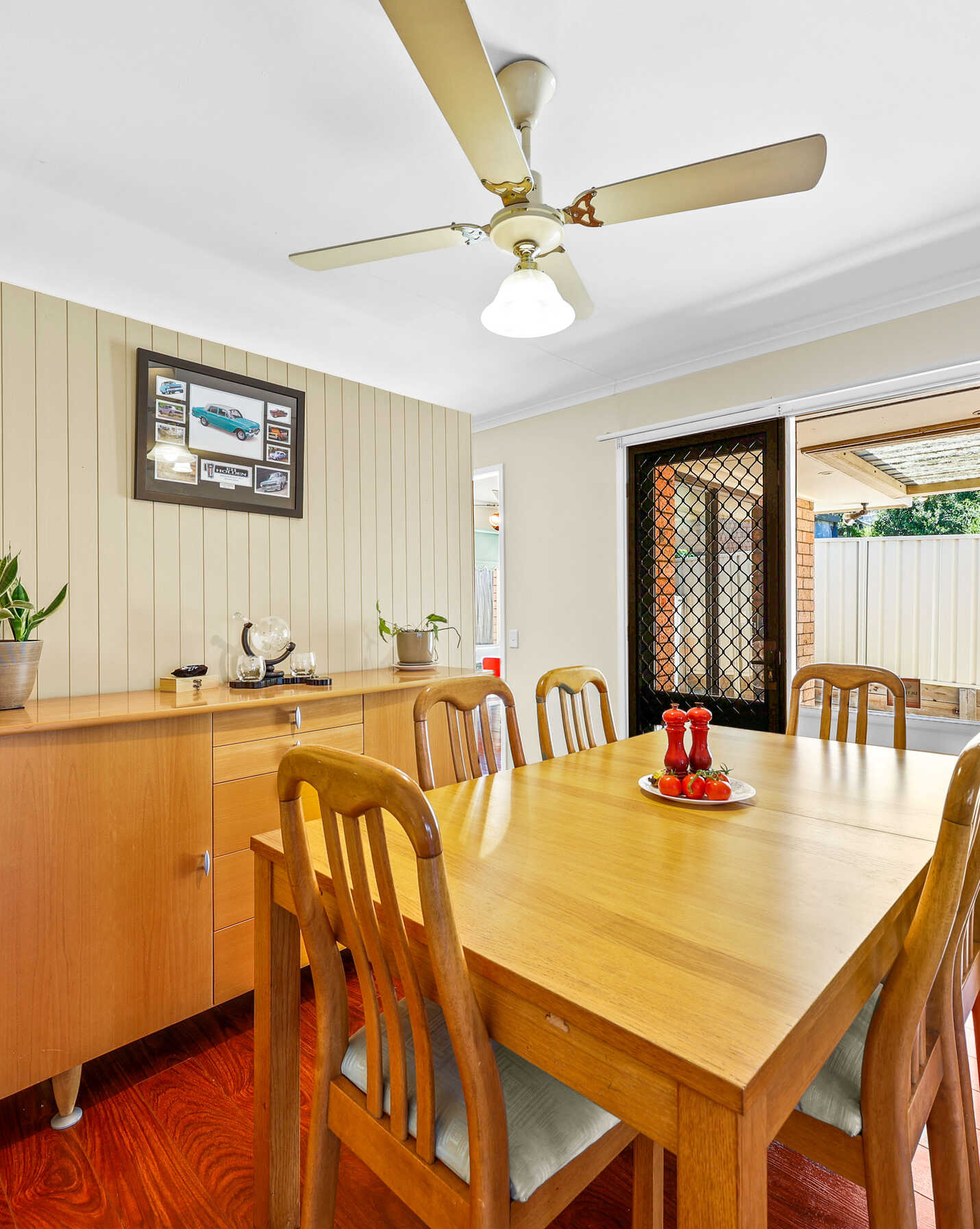 10 DICKENS ROAD Ambarvale, Ambarvale - Thumbnail 4