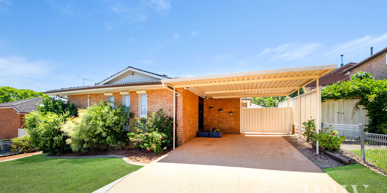 10 DICKENS ROAD Ambarvale 10 DICKENS ROAD Ambarvale