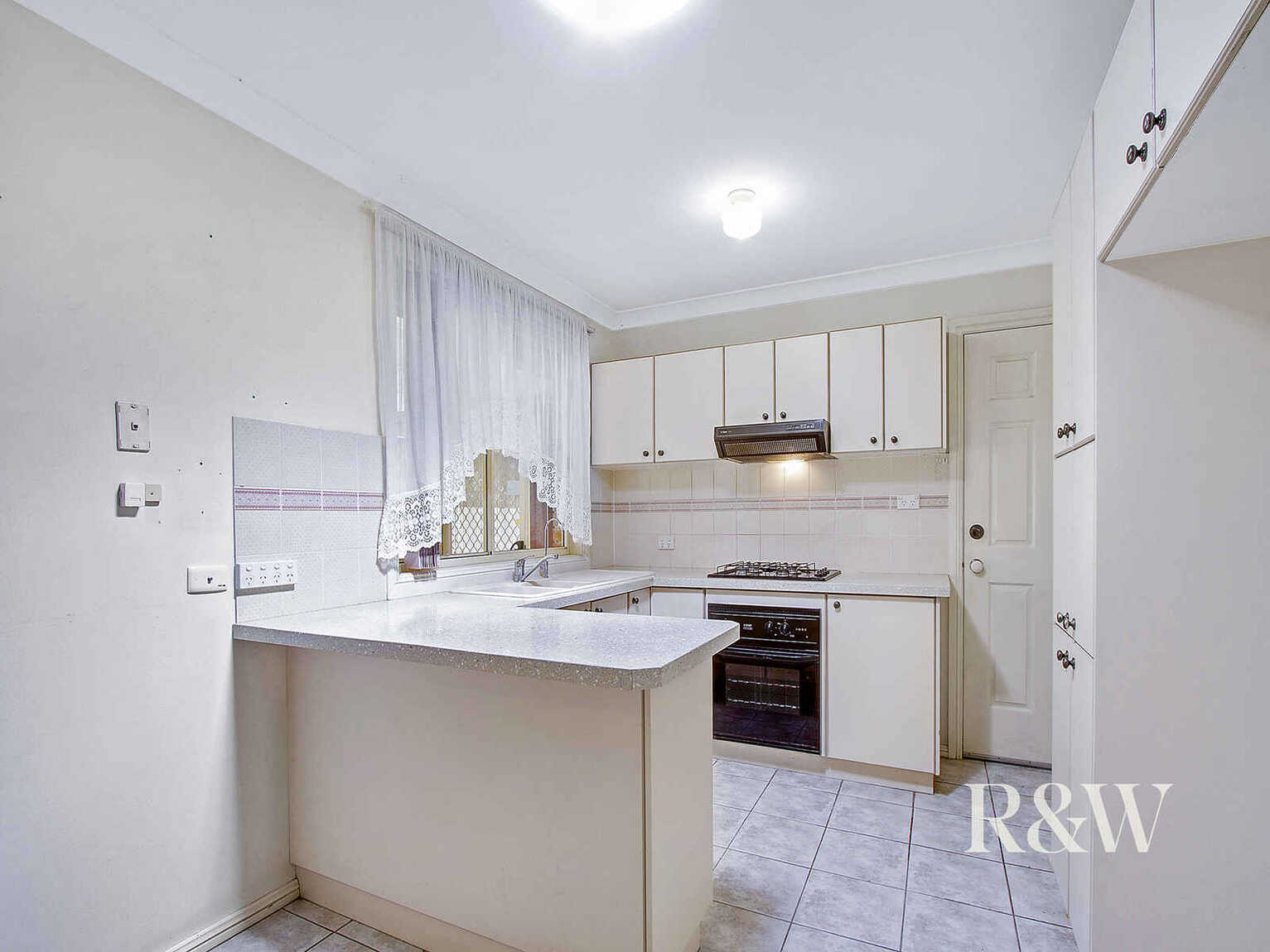 5 Shamrock Court St Clair 5 Shamrock Court St Clair
