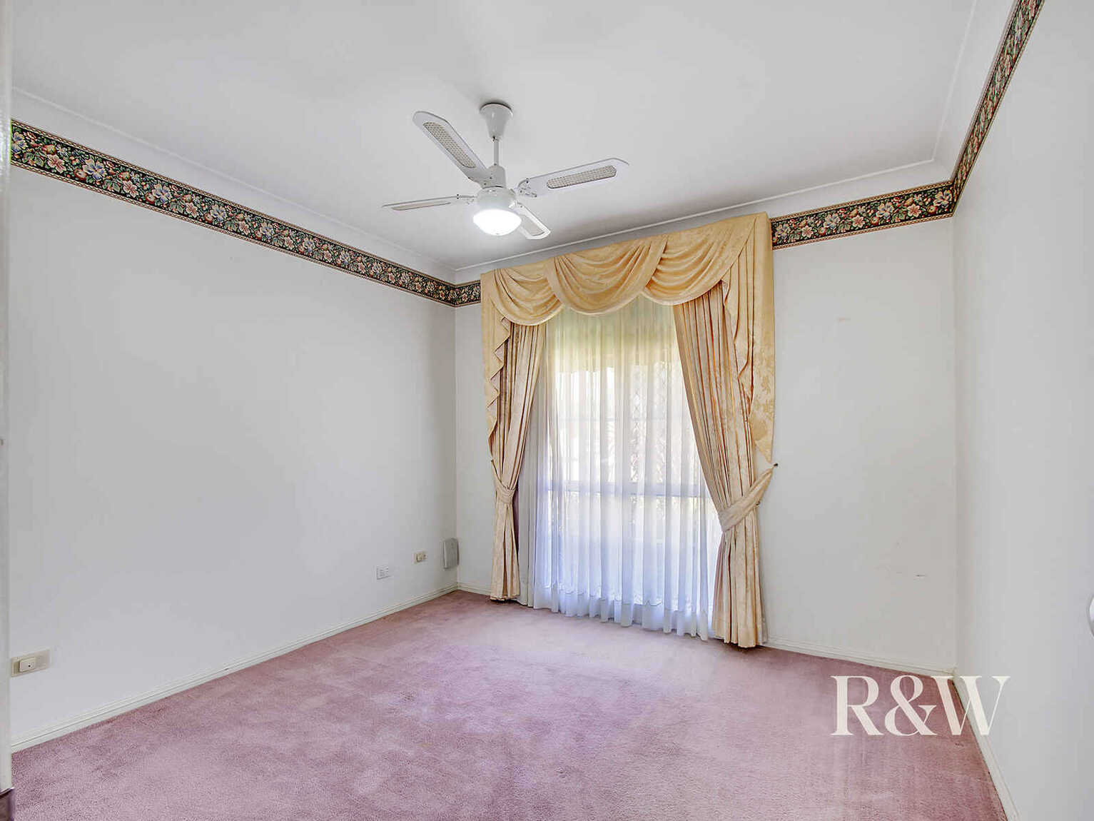 5 Shamrock Court St Clair 5 Shamrock Court St Clair