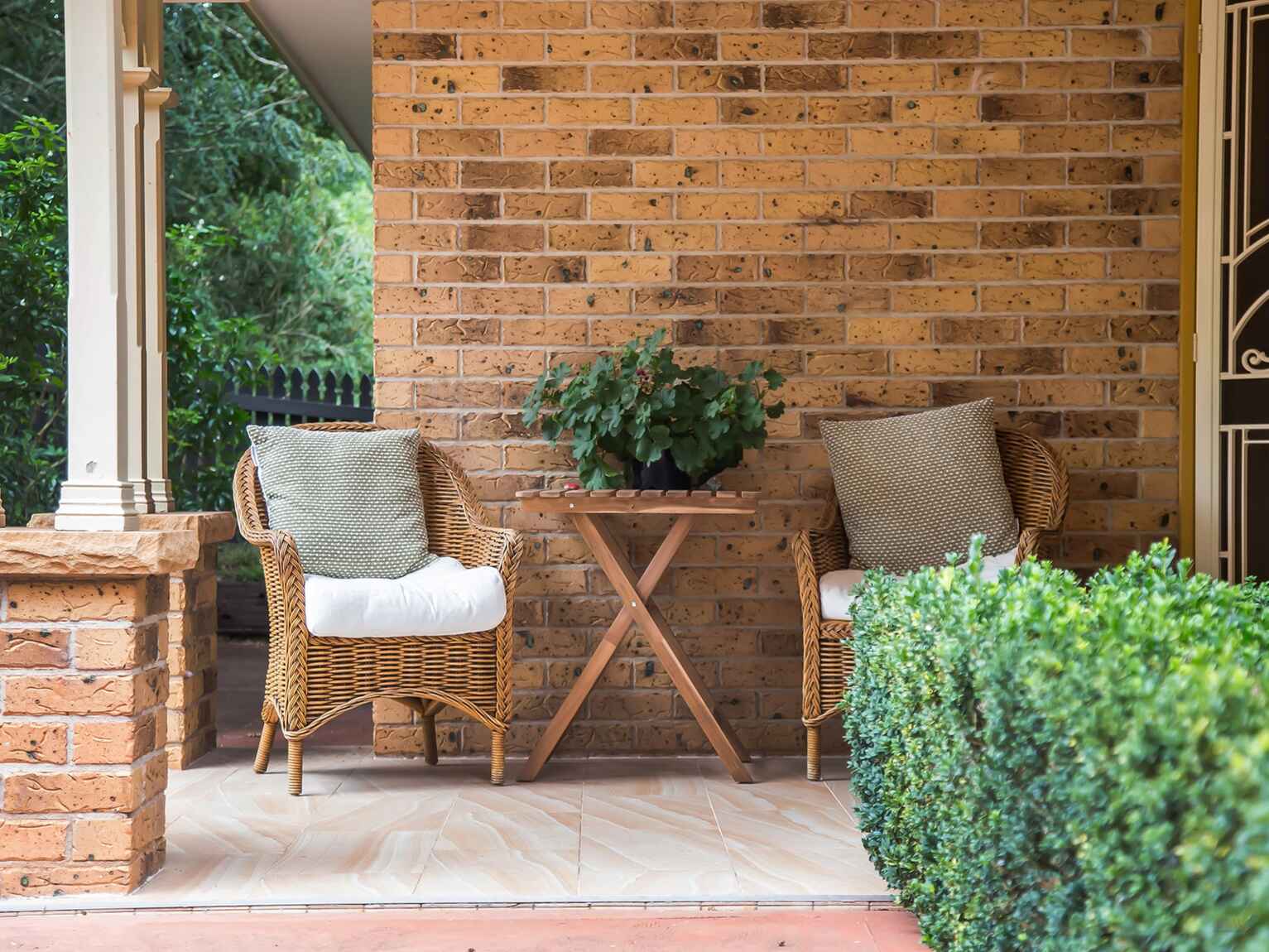 71 Middle Road Exeter