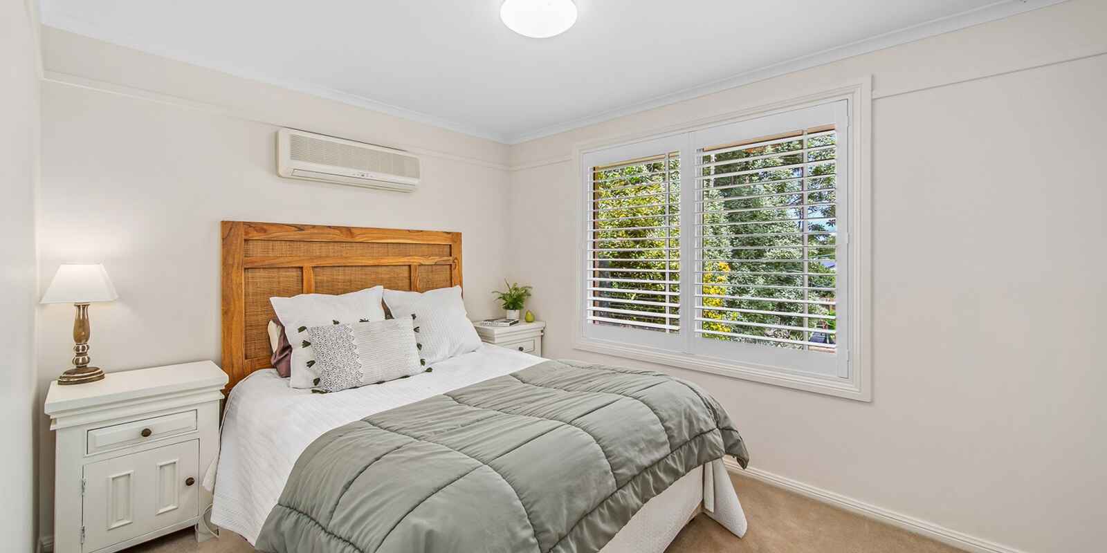 71 Middle Road Exeter