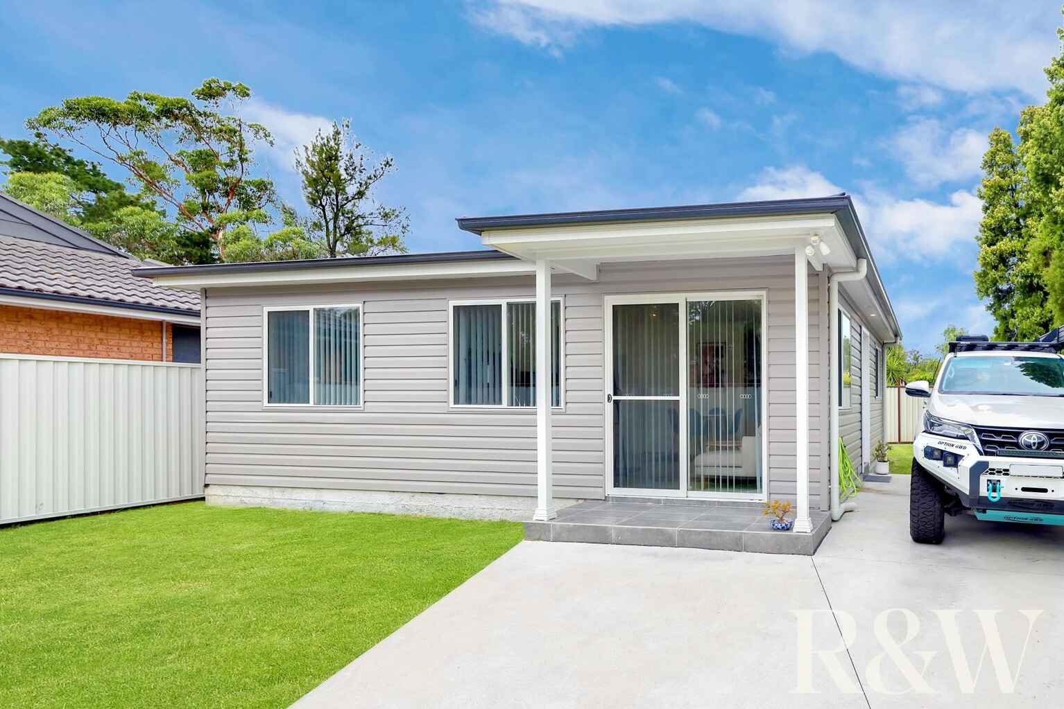 2 & 2A Francis Greenway Avenue St Clair 2 & 2A Francis Greenway Avenue St Clair