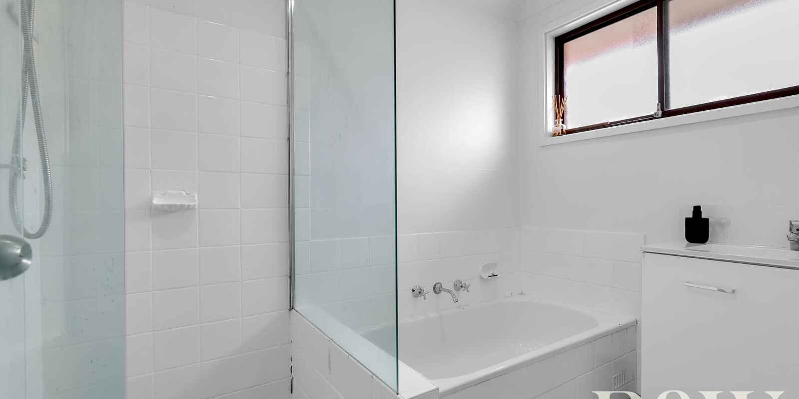 2 & 2A Francis Greenway Avenue St Clair 2 & 2A Francis Greenway Avenue St Clair