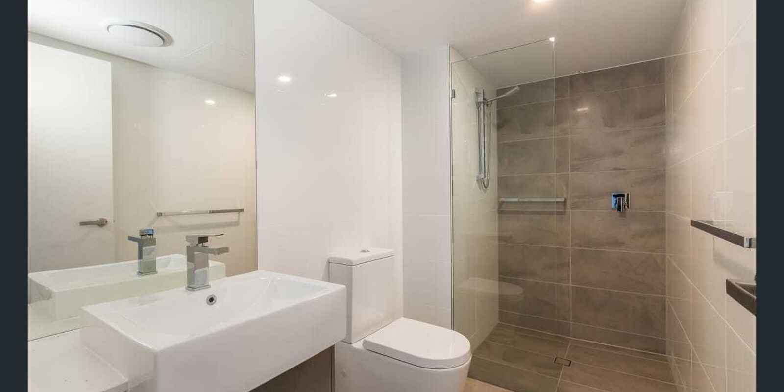 902/45 Wellington Road East Brisbane 902/45 Wellington Road East Brisbane