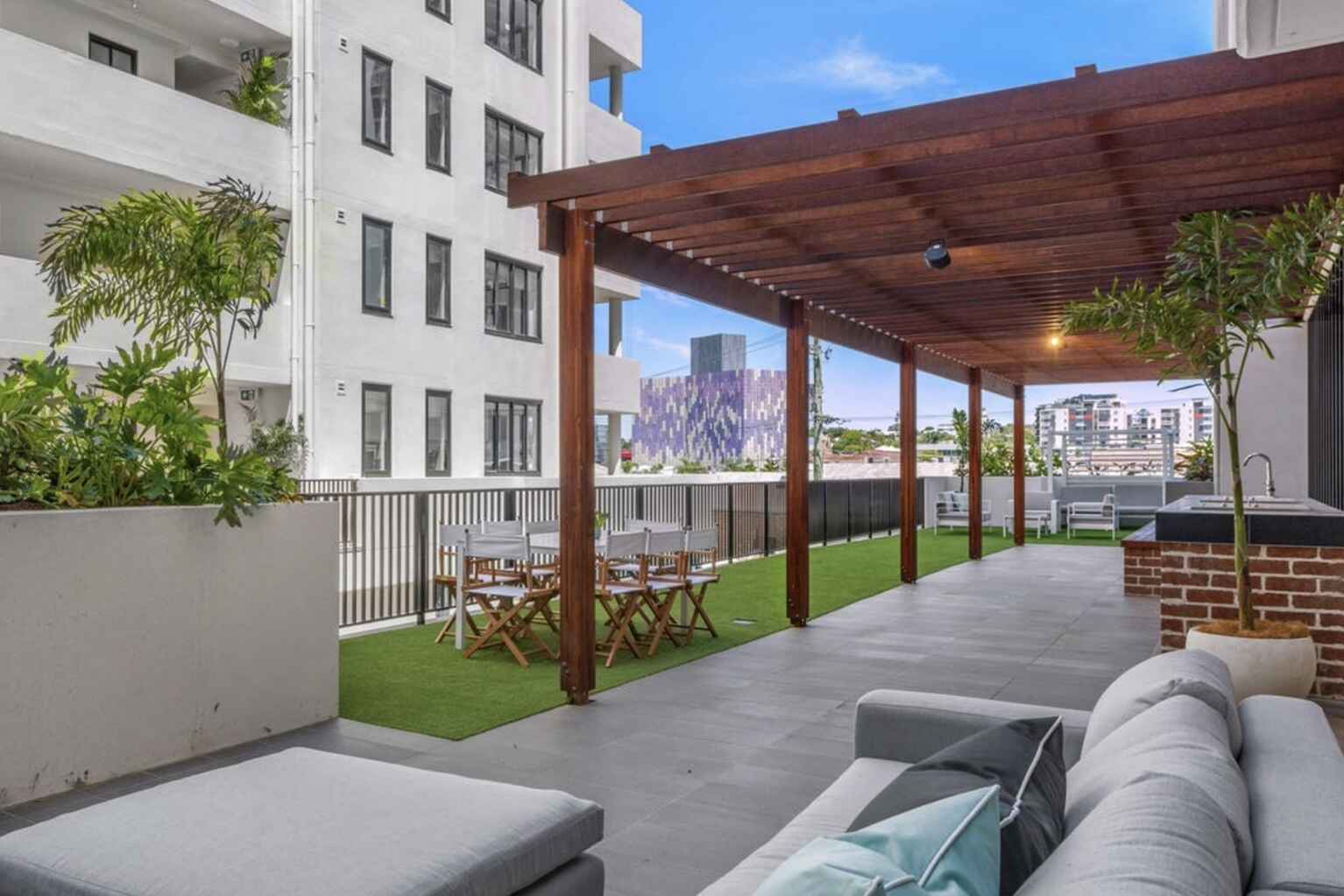 902/45 Wellington Road East Brisbane 902/45 Wellington Road East Brisbane