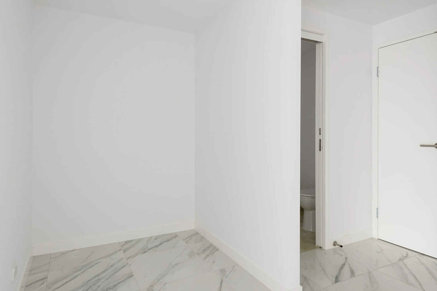 910/70-74 Carl Street Woolloongabba