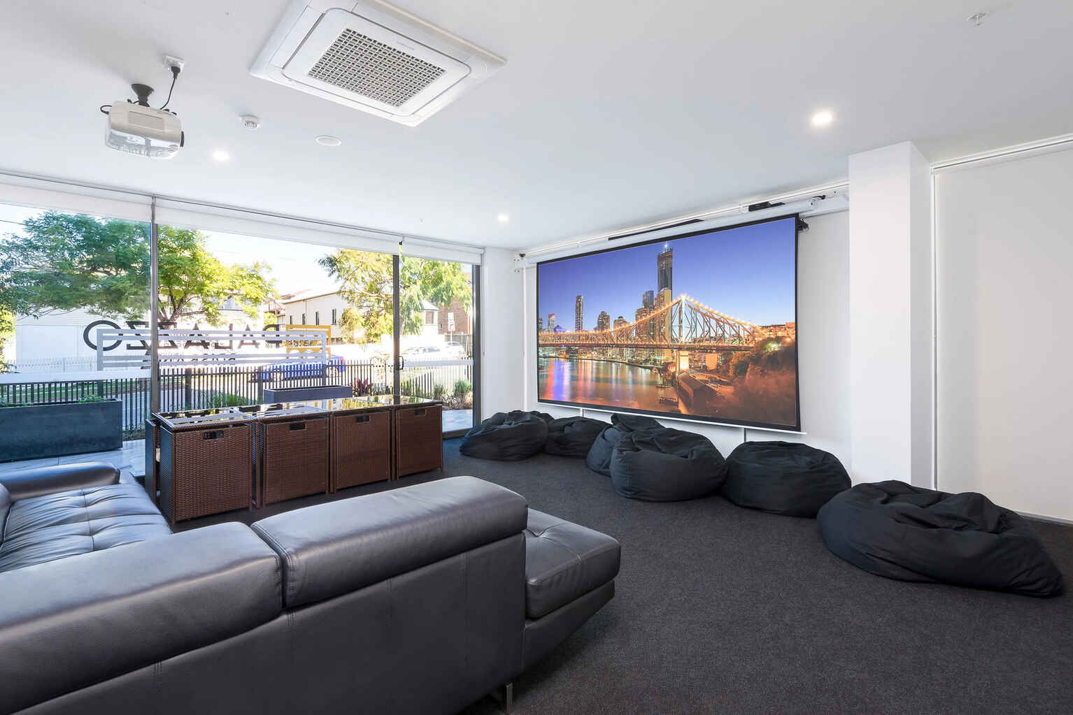 910/70-74 Carl Street Woolloongabba