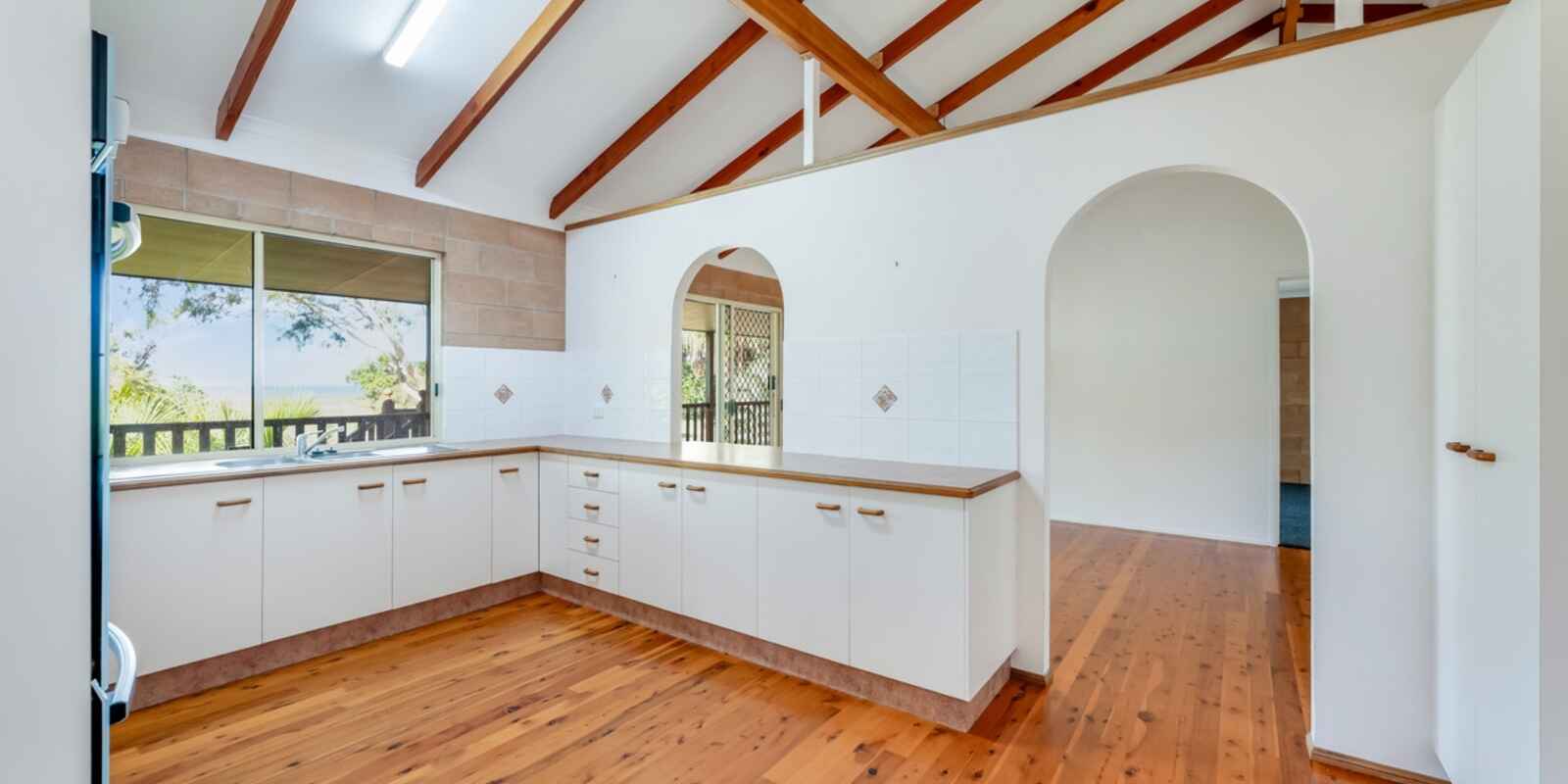 66 Sylvan Drive Moore Park Beach 66 Sylvan Drive Moore Park Beach