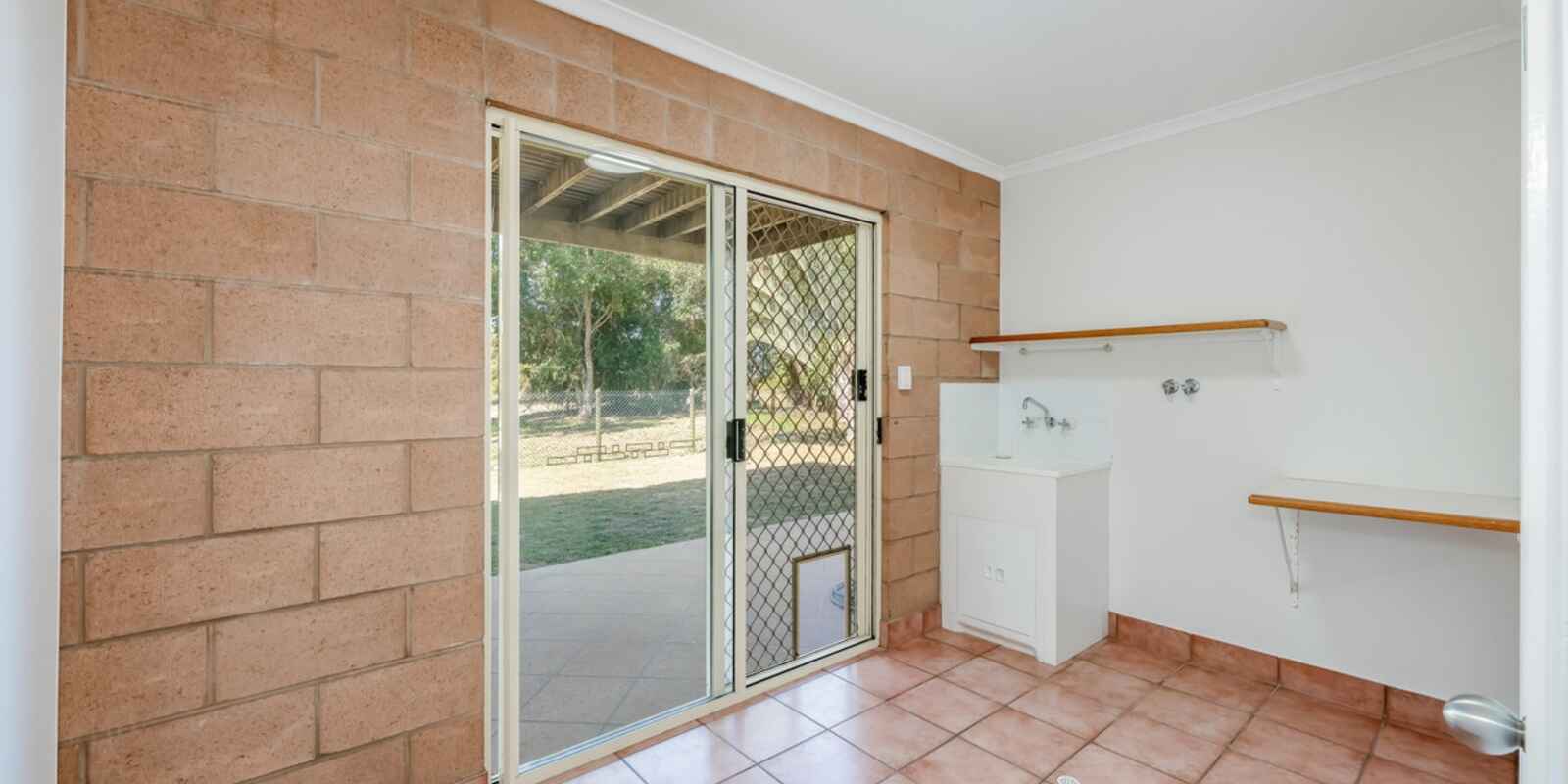 66 Sylvan Drive Moore Park Beach 66 Sylvan Drive Moore Park Beach