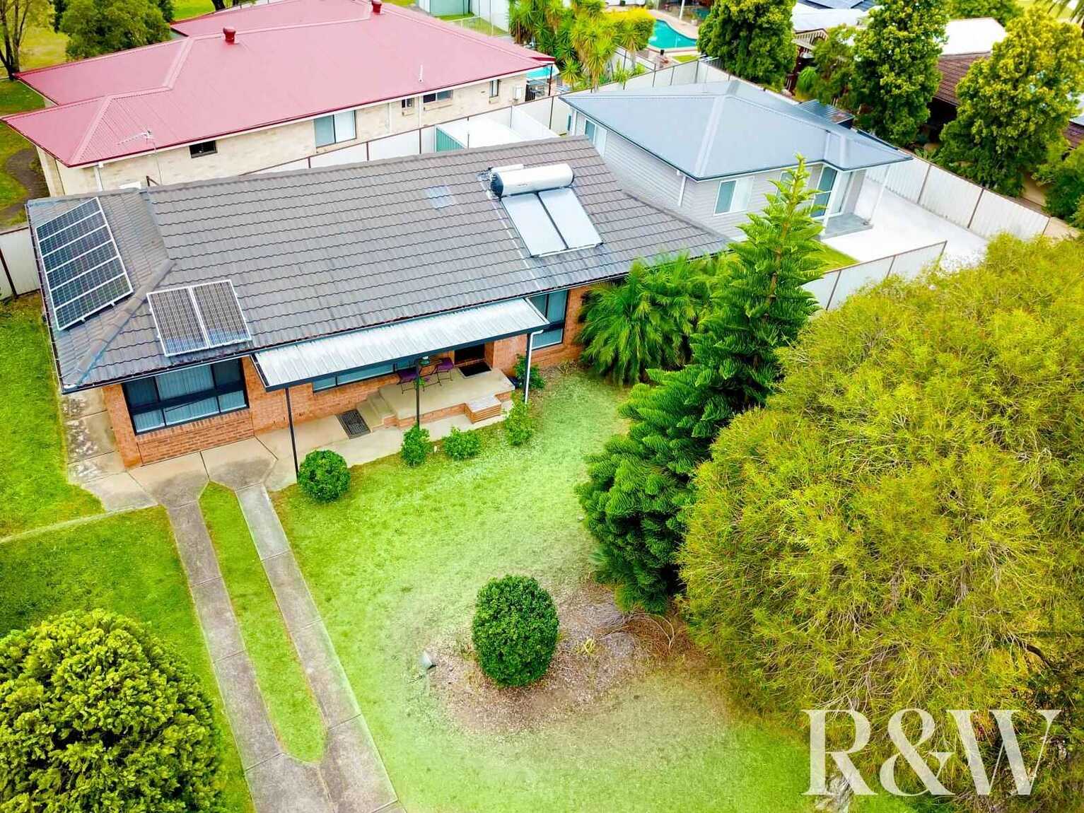 2 & 2A Francis Greenway Avenue St Clair 2 & 2A Francis Greenway Avenue St Clair