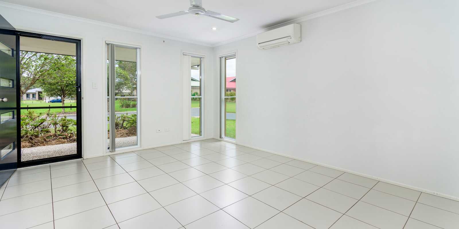 54 Bluestar Circuit Caboolture 54 Bluestar Circuit Caboolture