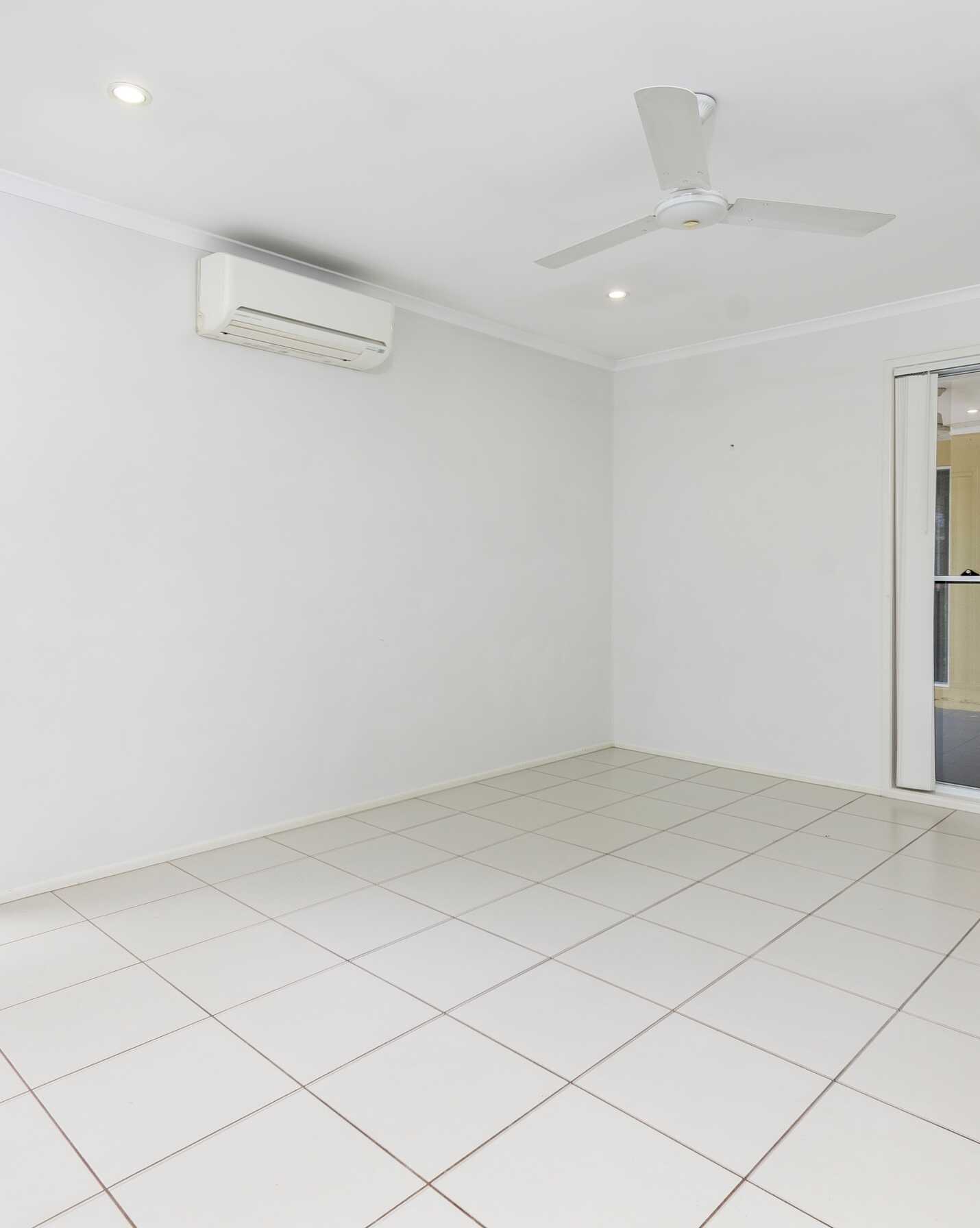 54 Bluestar Circuit Caboolture, Caboolture - Thumbnail 6