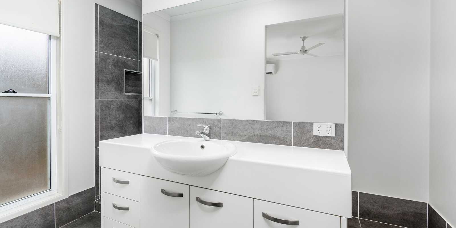 54 Bluestar Circuit Caboolture 54 Bluestar Circuit Caboolture