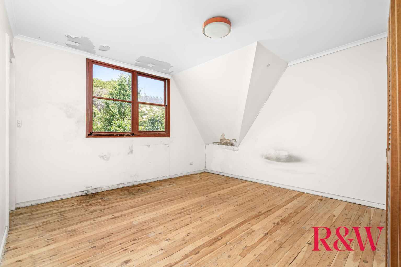 4/60a LUCAS ROAD Burwood