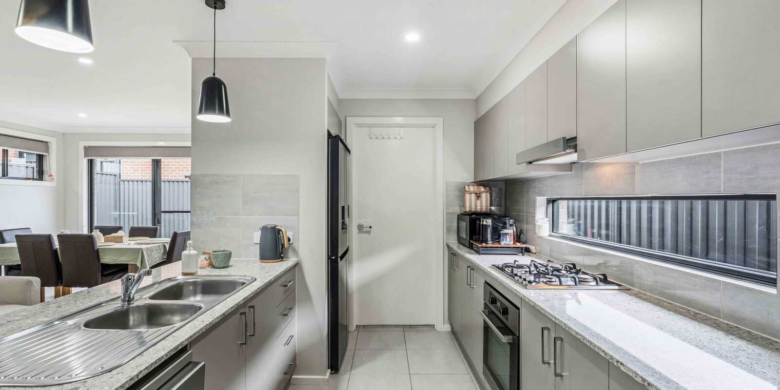 6 King Rock Road Austral 6 King Rock Road Austral