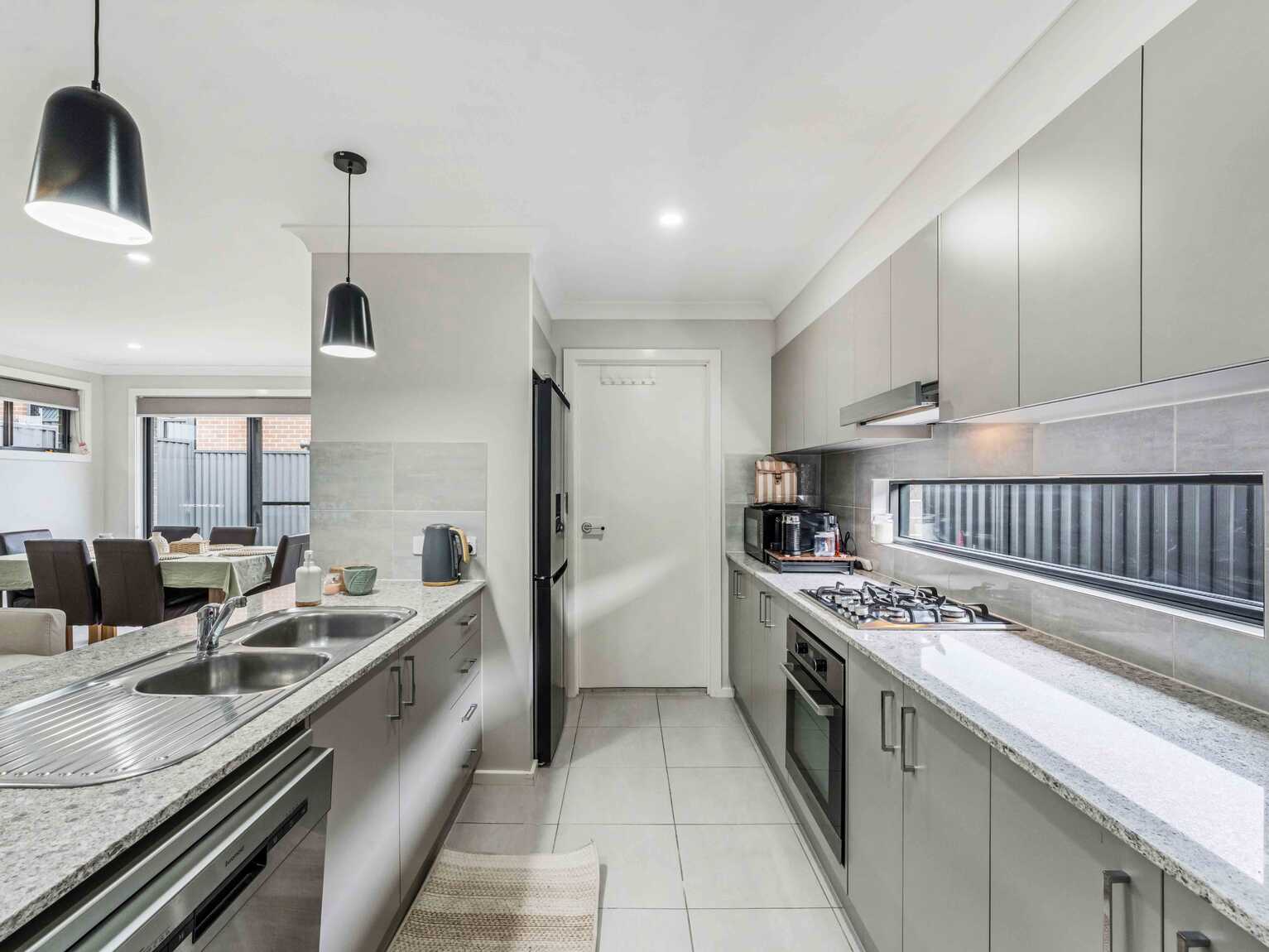 6 King Rock Road Austral 6 King Rock Road Austral