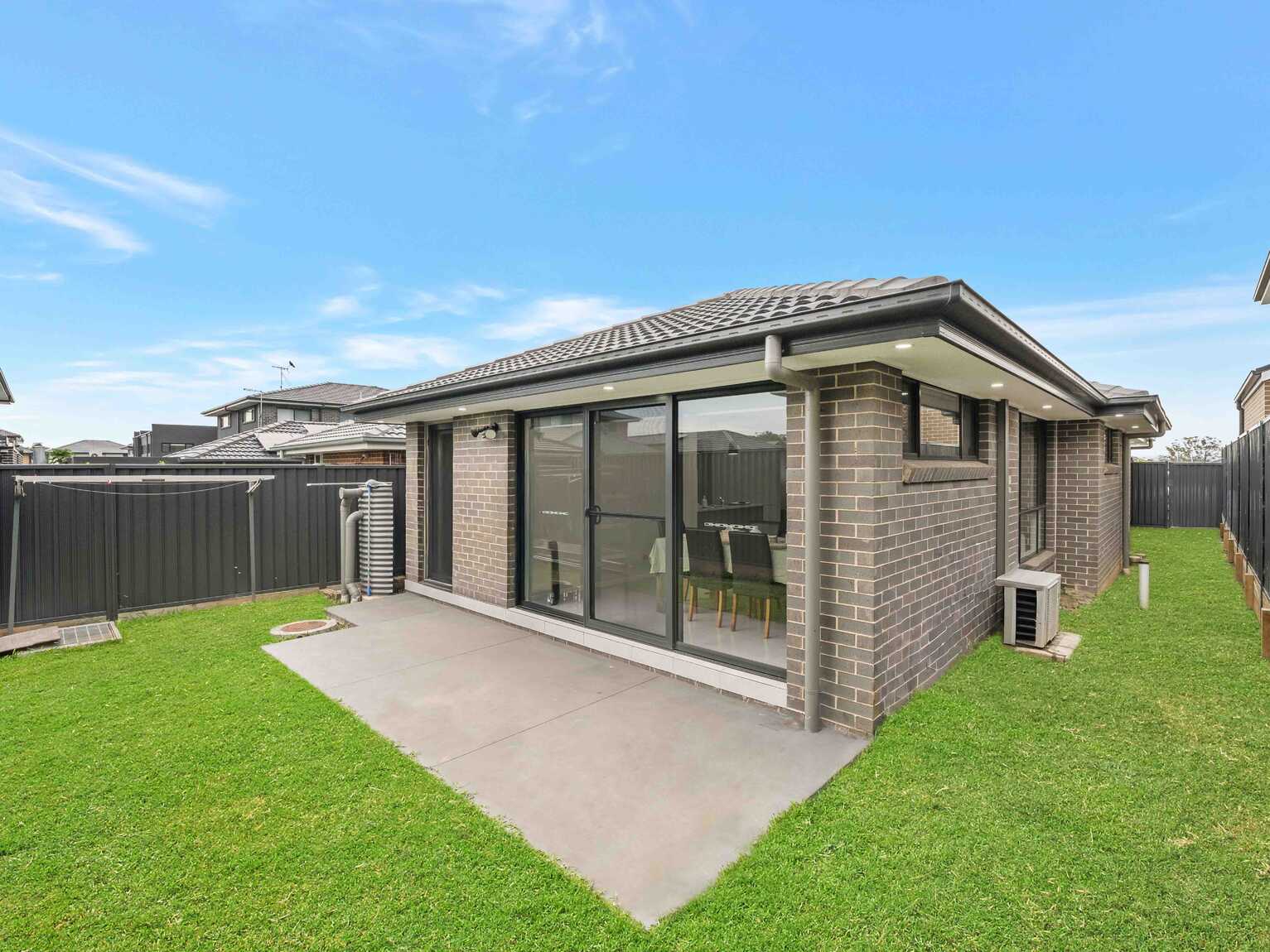 6 King Rock Road Austral 6 King Rock Road Austral