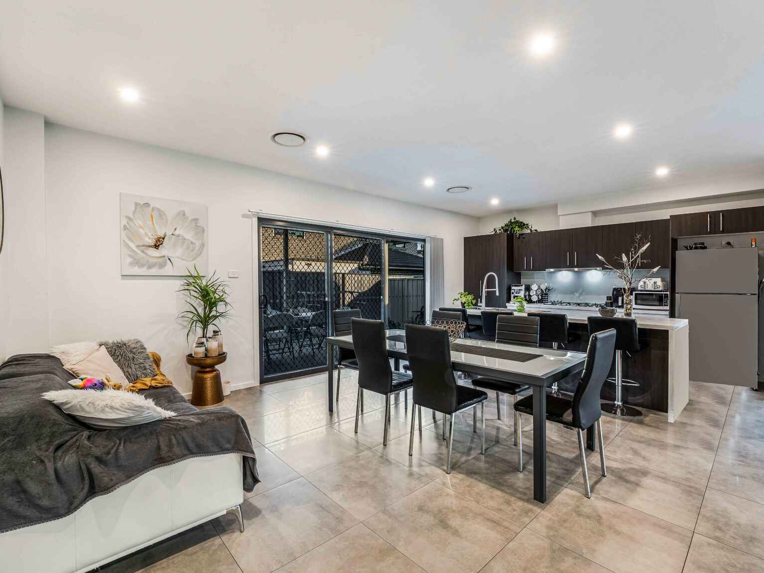 2D Warialda Way Hinchinbrook