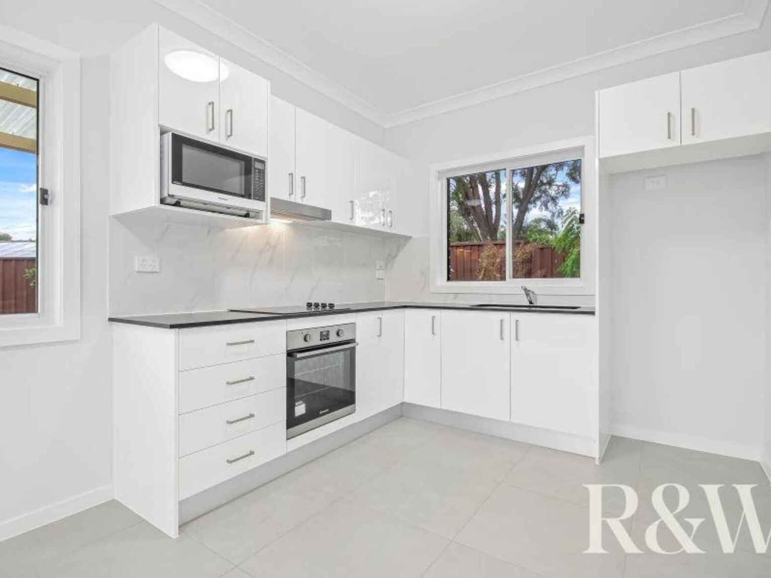16a Arundel Park Drive St Clair