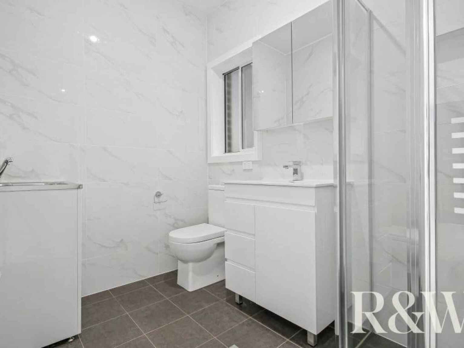 16a Arundel Park Drive St Clair