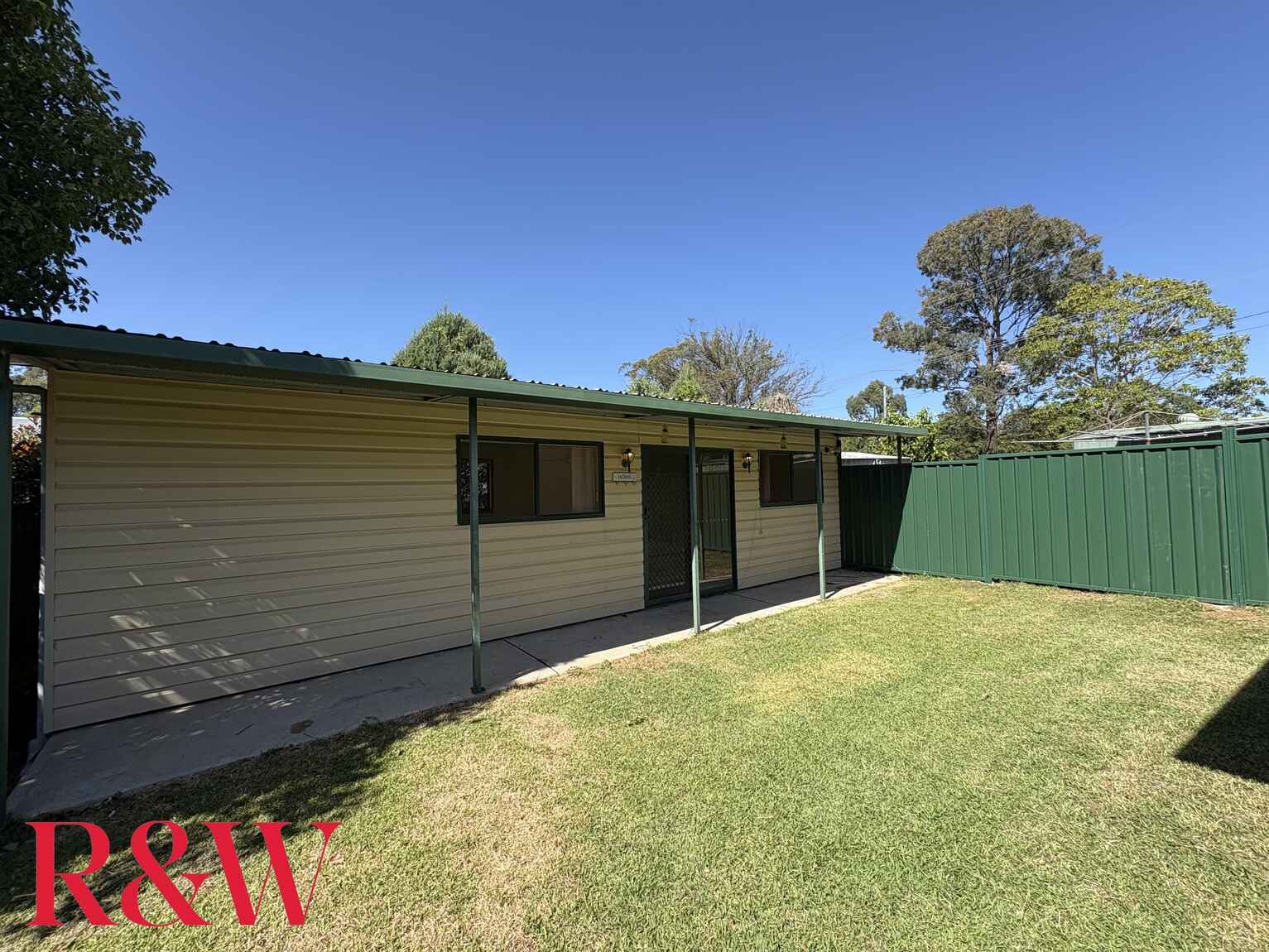2A Windeyer Street Thirlmere