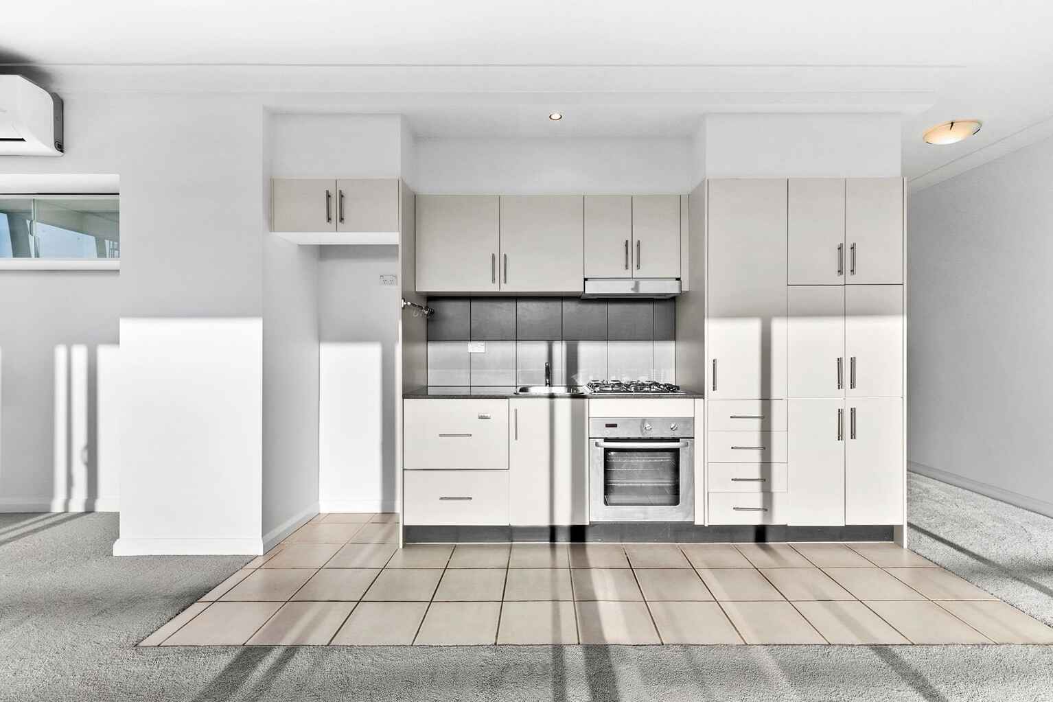 513/11A Lachlan Street Waterloo