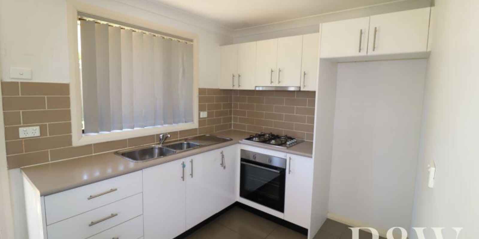 59A Cook Parade St Clair