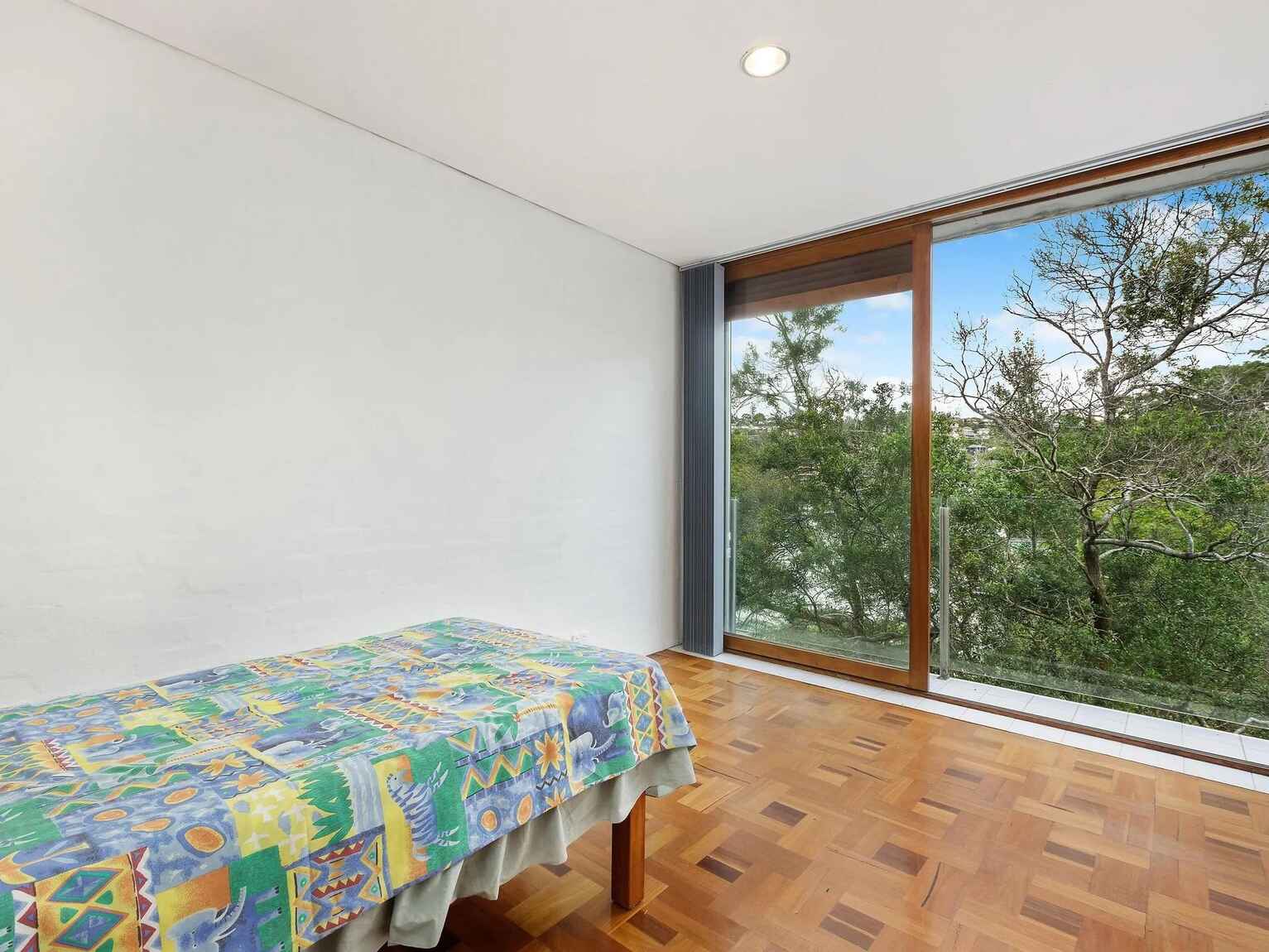 9A  The Barricade Castlecrag