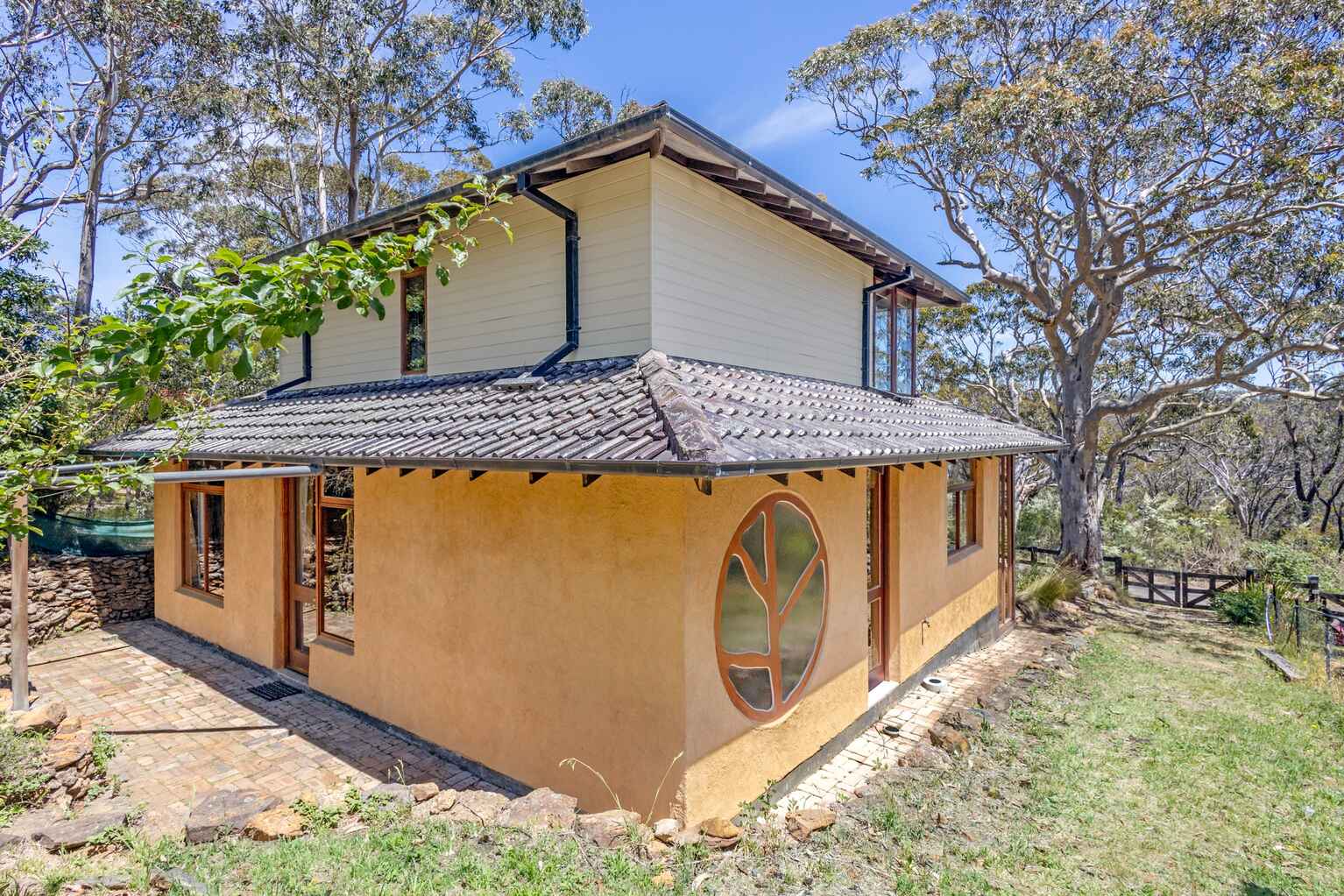 83 Bettington Road Blackheath