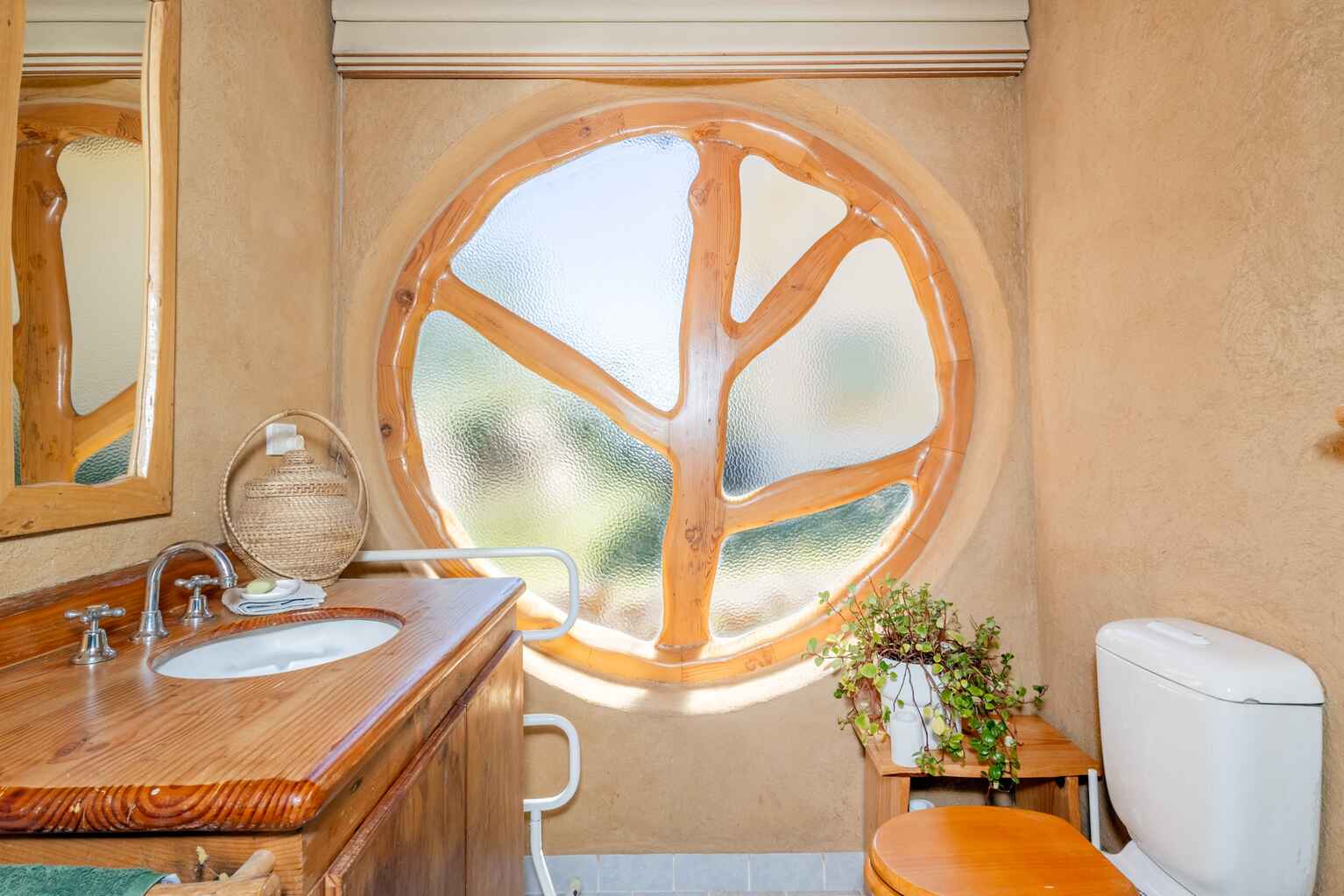 83 Bettington Road Blackheath