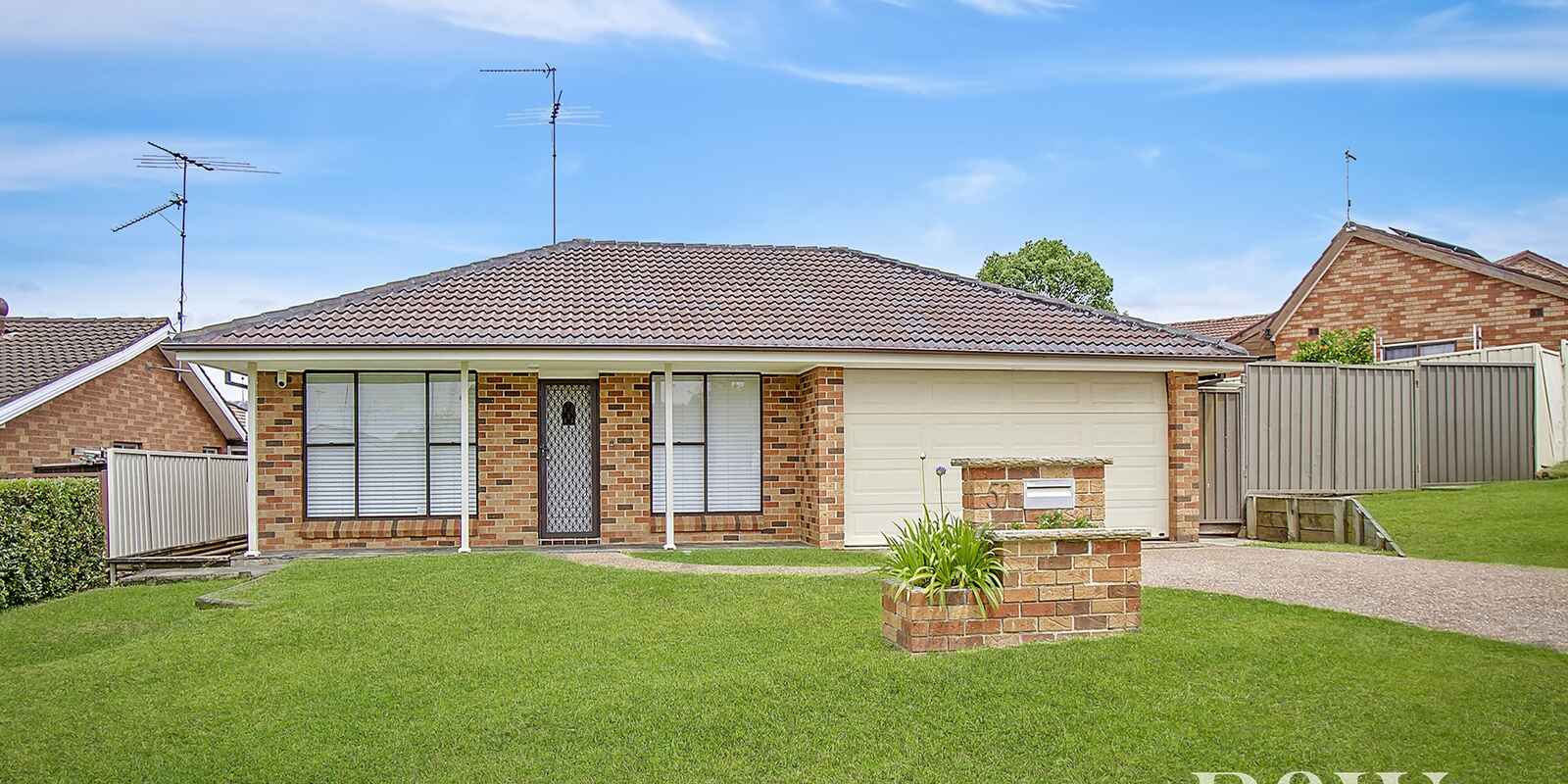 57 Pine Creek Circuit St Clair