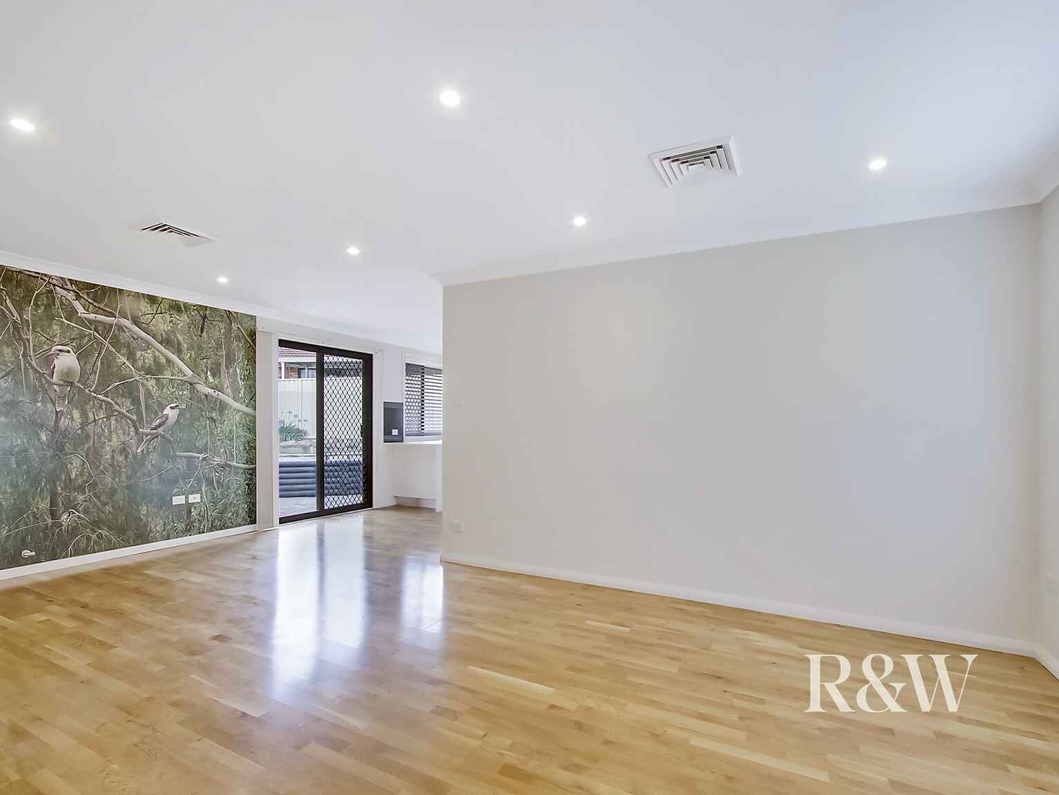 57 Pine Creek Circuit St Clair