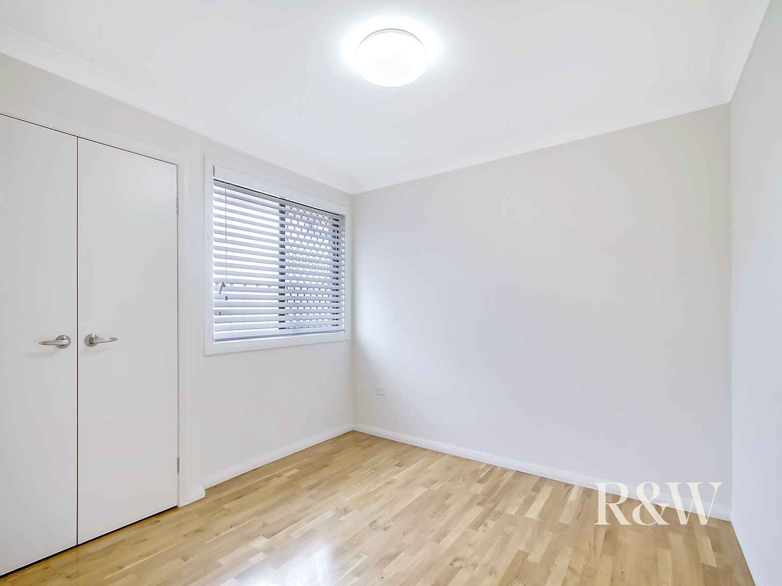 57 Pine Creek Circuit St Clair