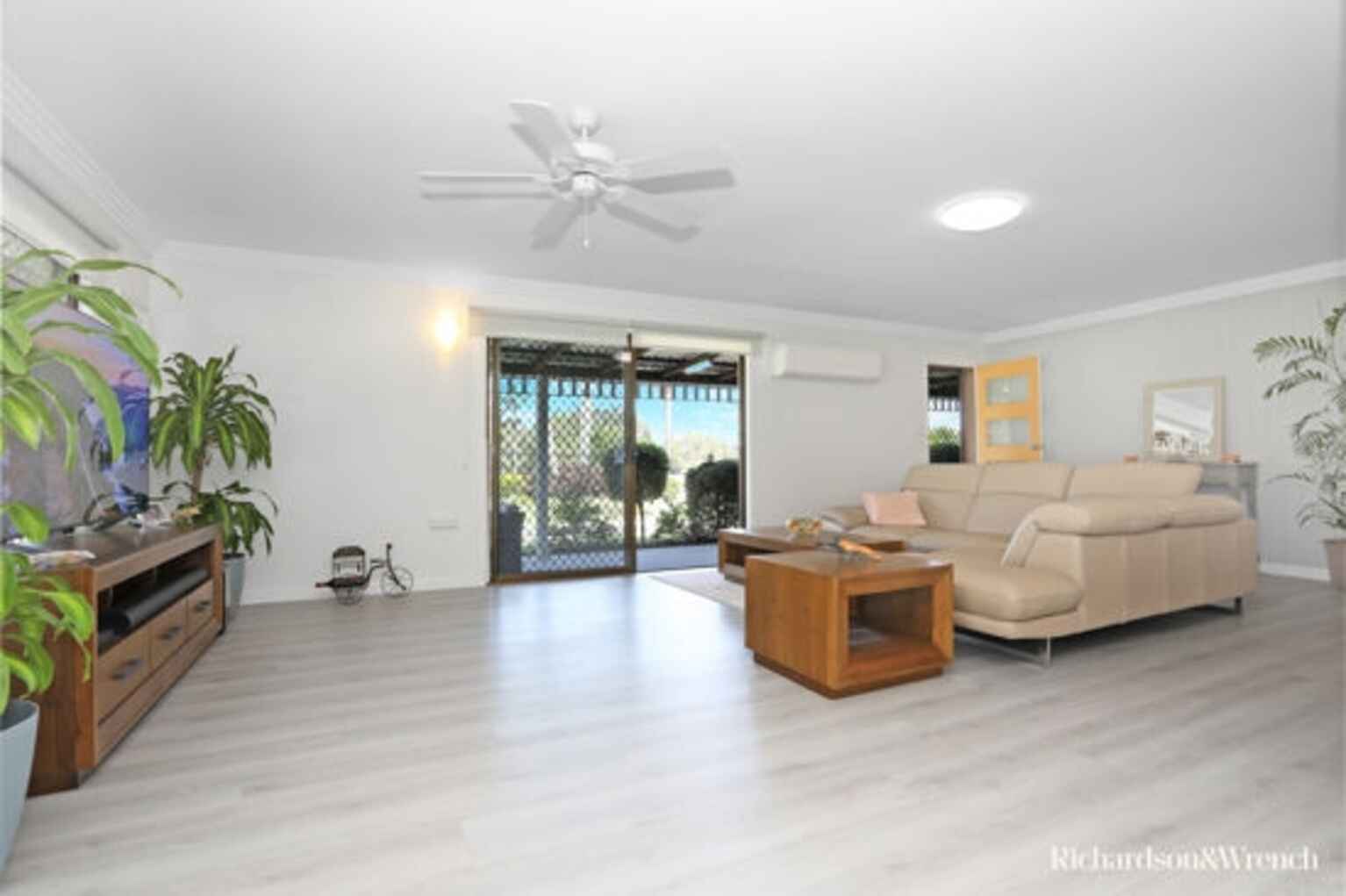 9 Fairmount Street Elimbah 9 Fairmount Street Elimbah