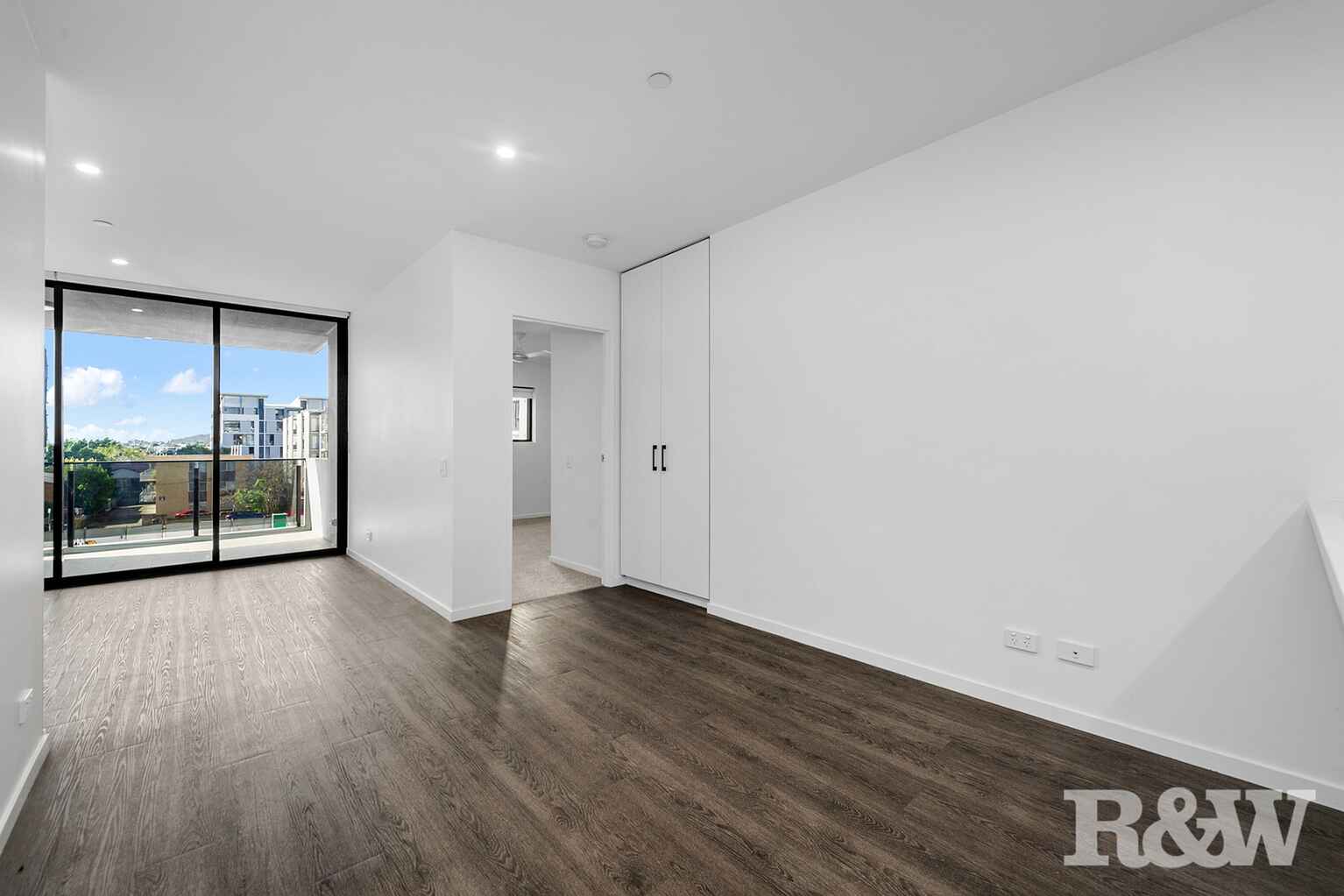 906/28 Wolseley Street Woolloongabba