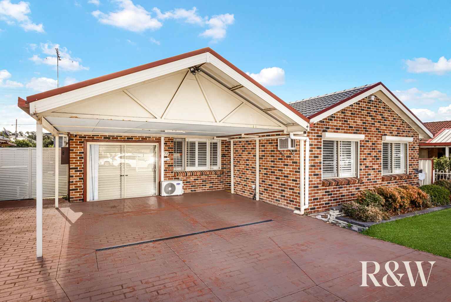 73 & 73a Carroll Crescent Plumpton
