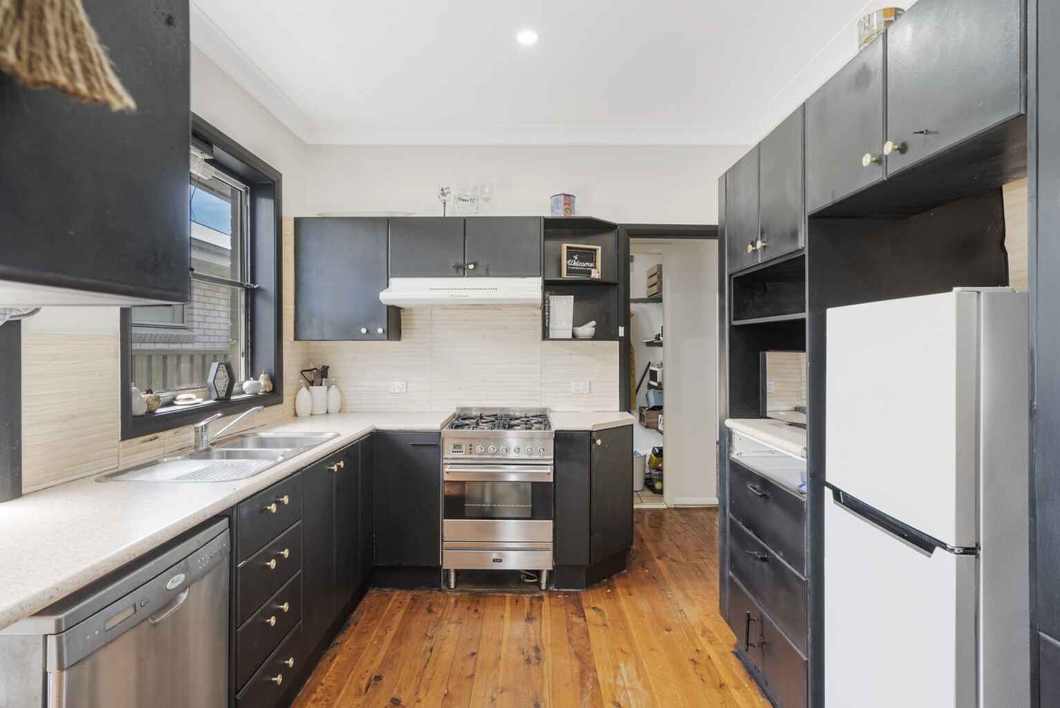 20 Harry Street Belmont South 20 Harry Street Belmont South