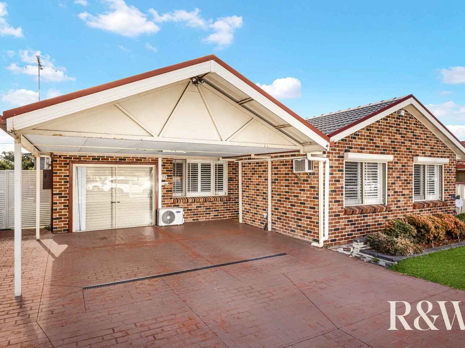 73 & 73a Carroll Crescent Plumpton