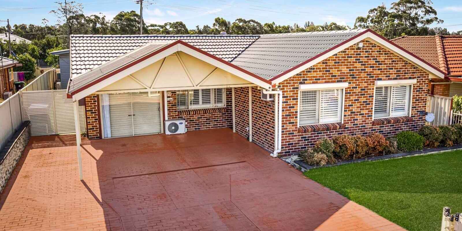 73 & 73a Carroll Crescent Plumpton