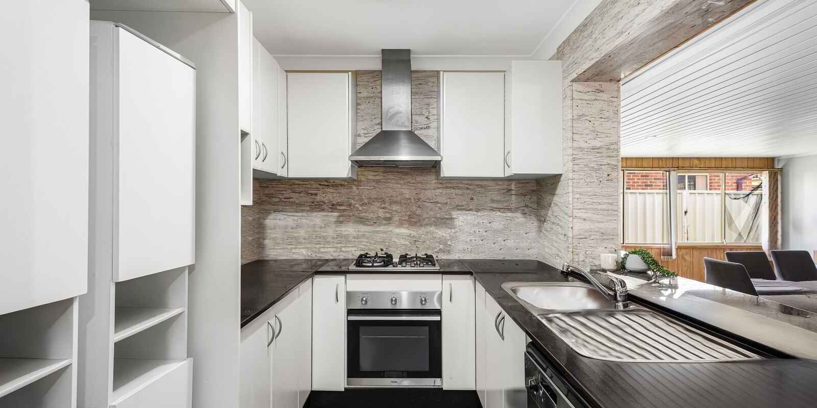 73 & 73a Carroll Crescent Plumpton