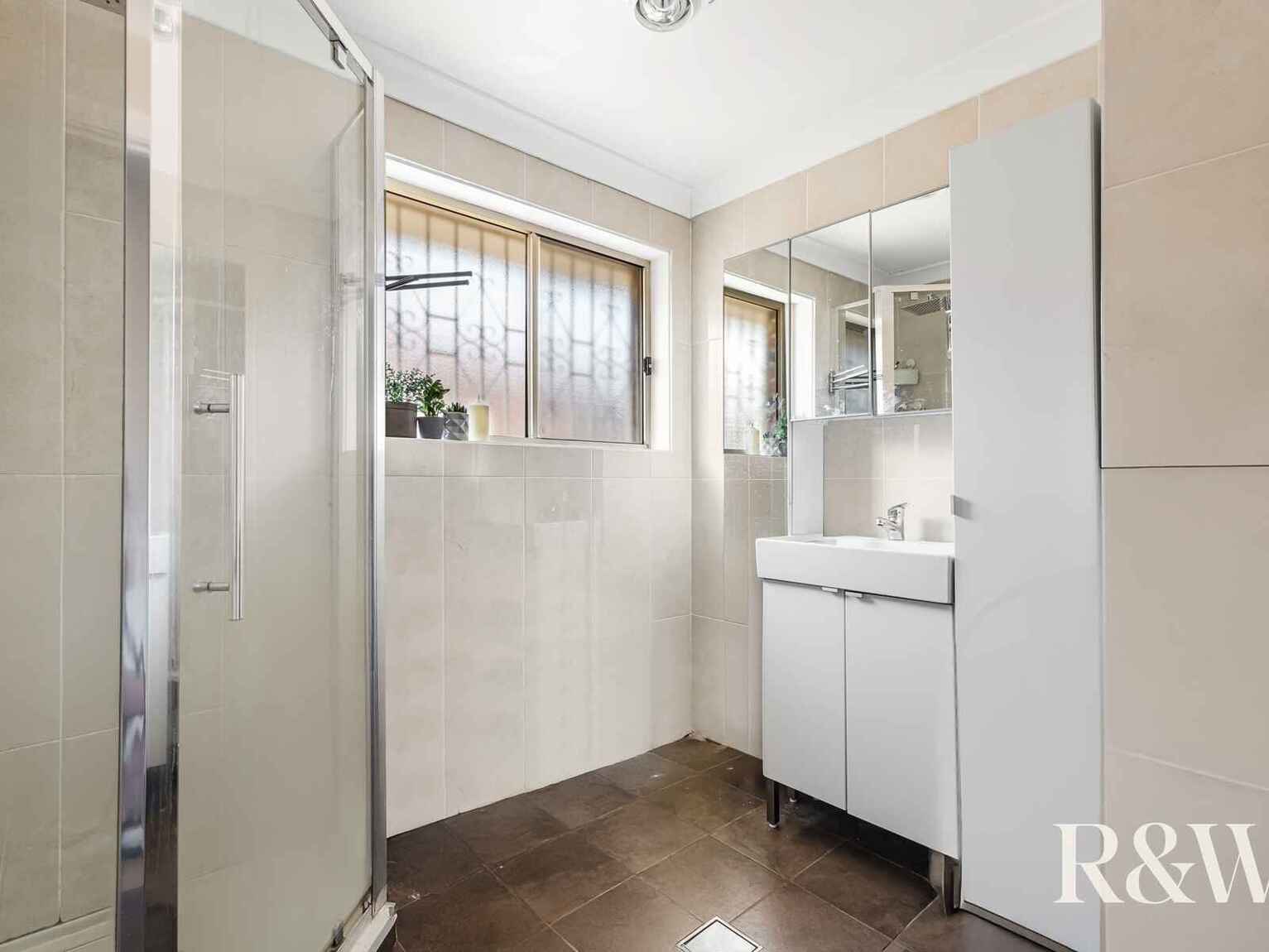 73 & 73a Carroll Crescent Plumpton