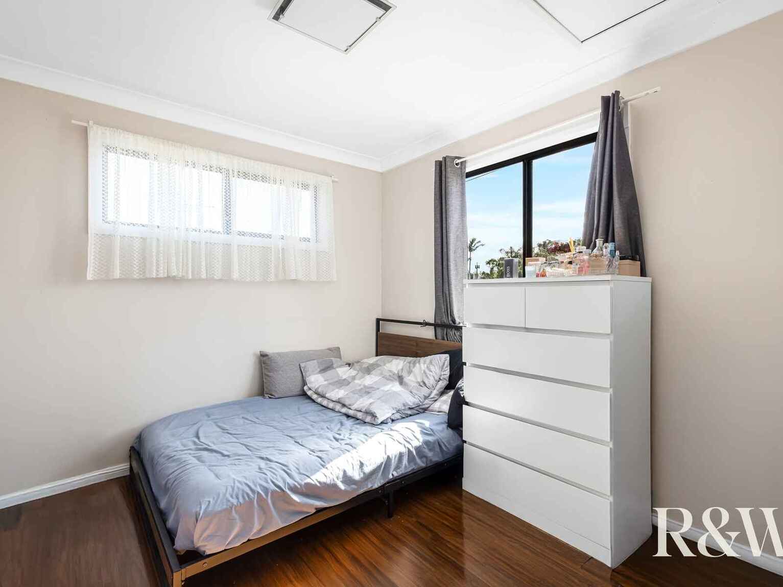 73 & 73a Carroll Crescent Plumpton