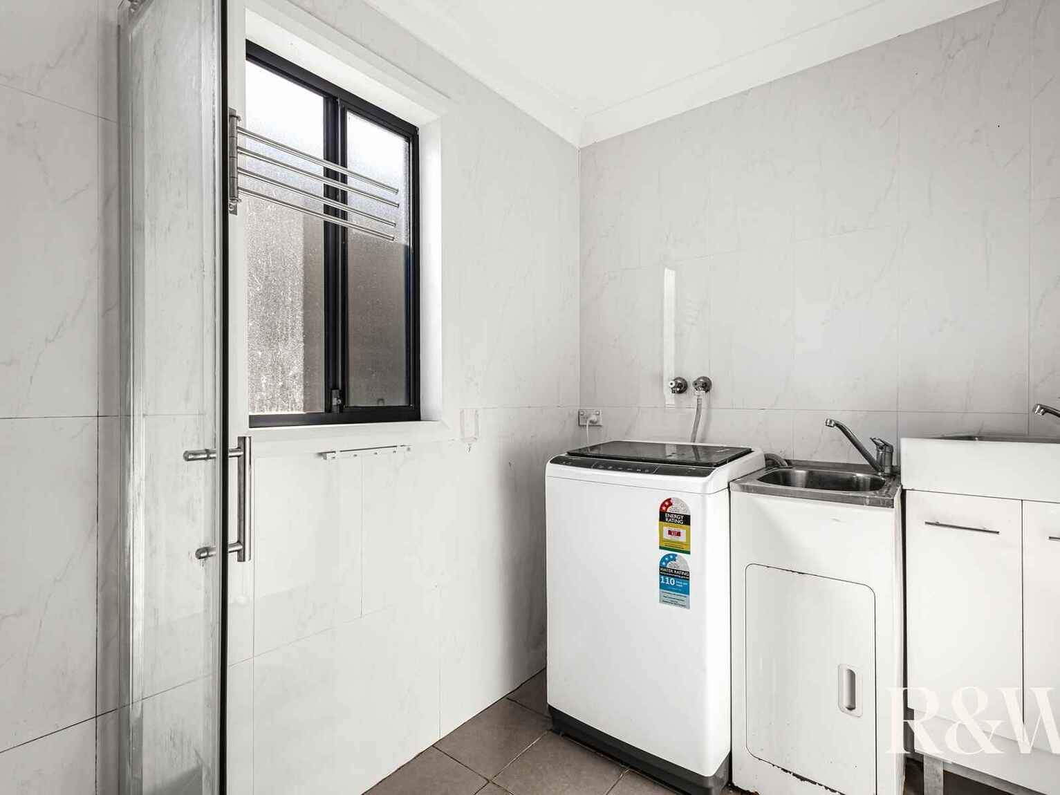 73 & 73a Carroll Crescent Plumpton